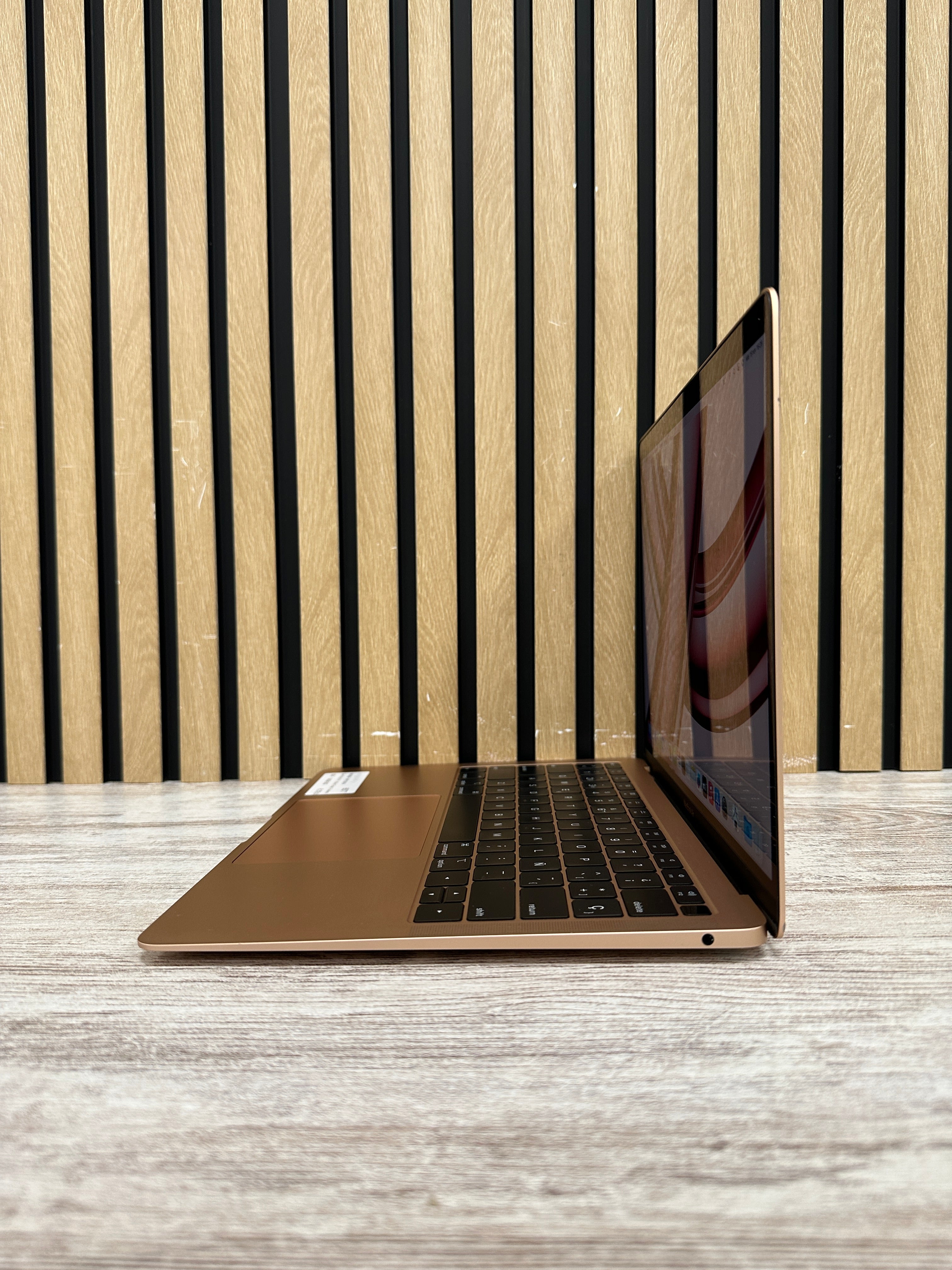 MacBook Air 13" 2019 i5 8gb 128gb SSD