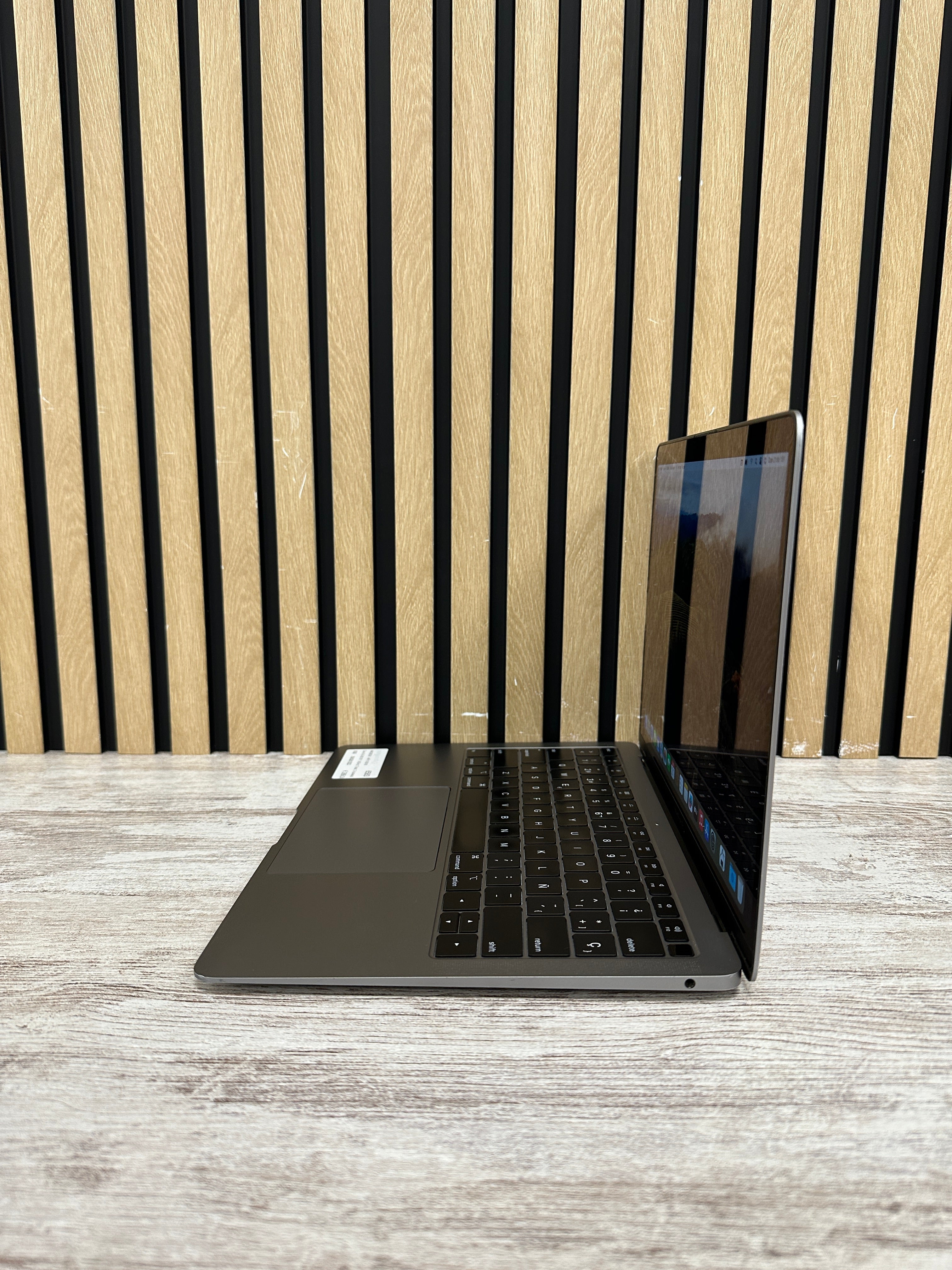 MacBook Air 13" 2018 i5 8gb 256gb SSD