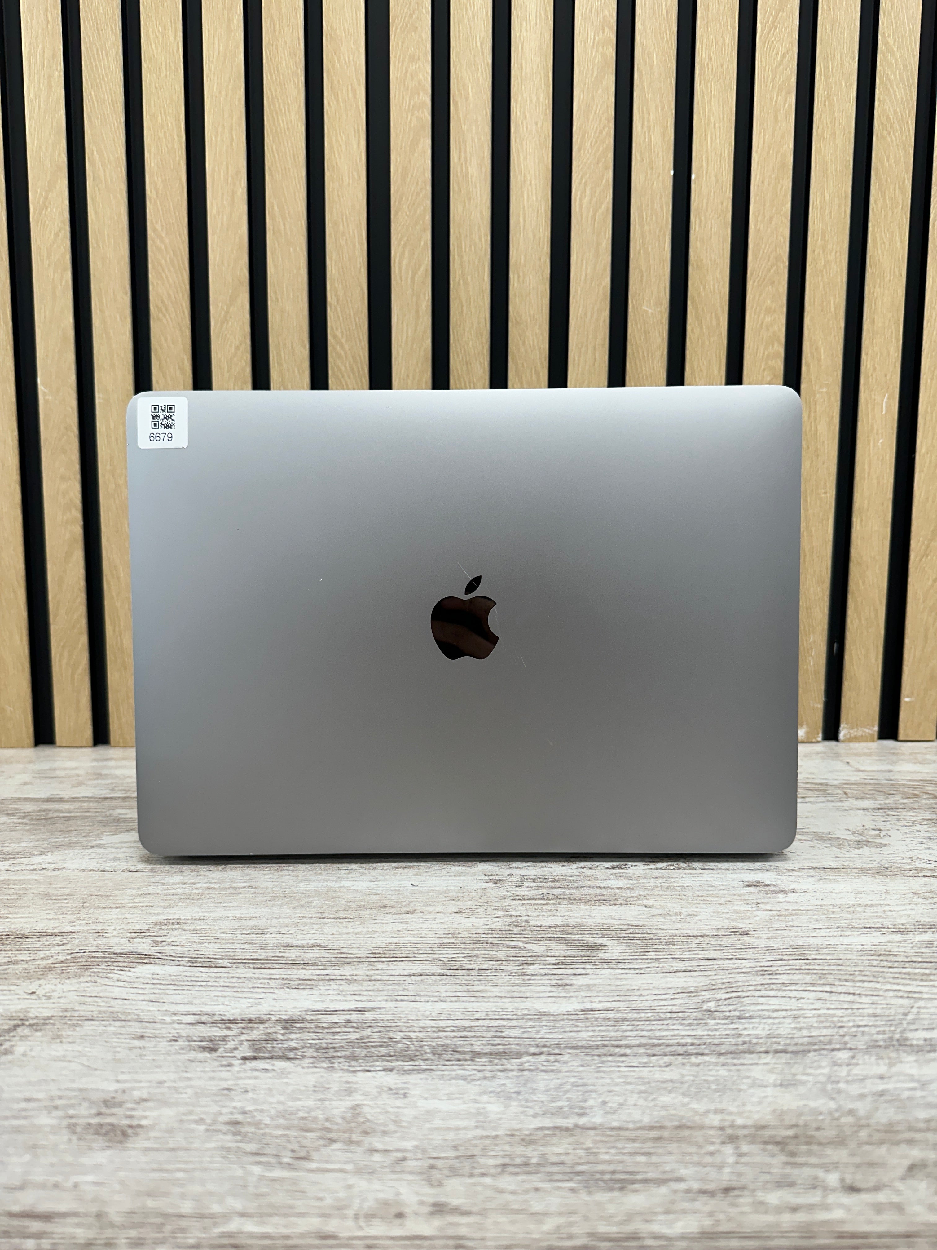 MacBook Pro 13" 2020 TB i5 16gb 500gb SSD