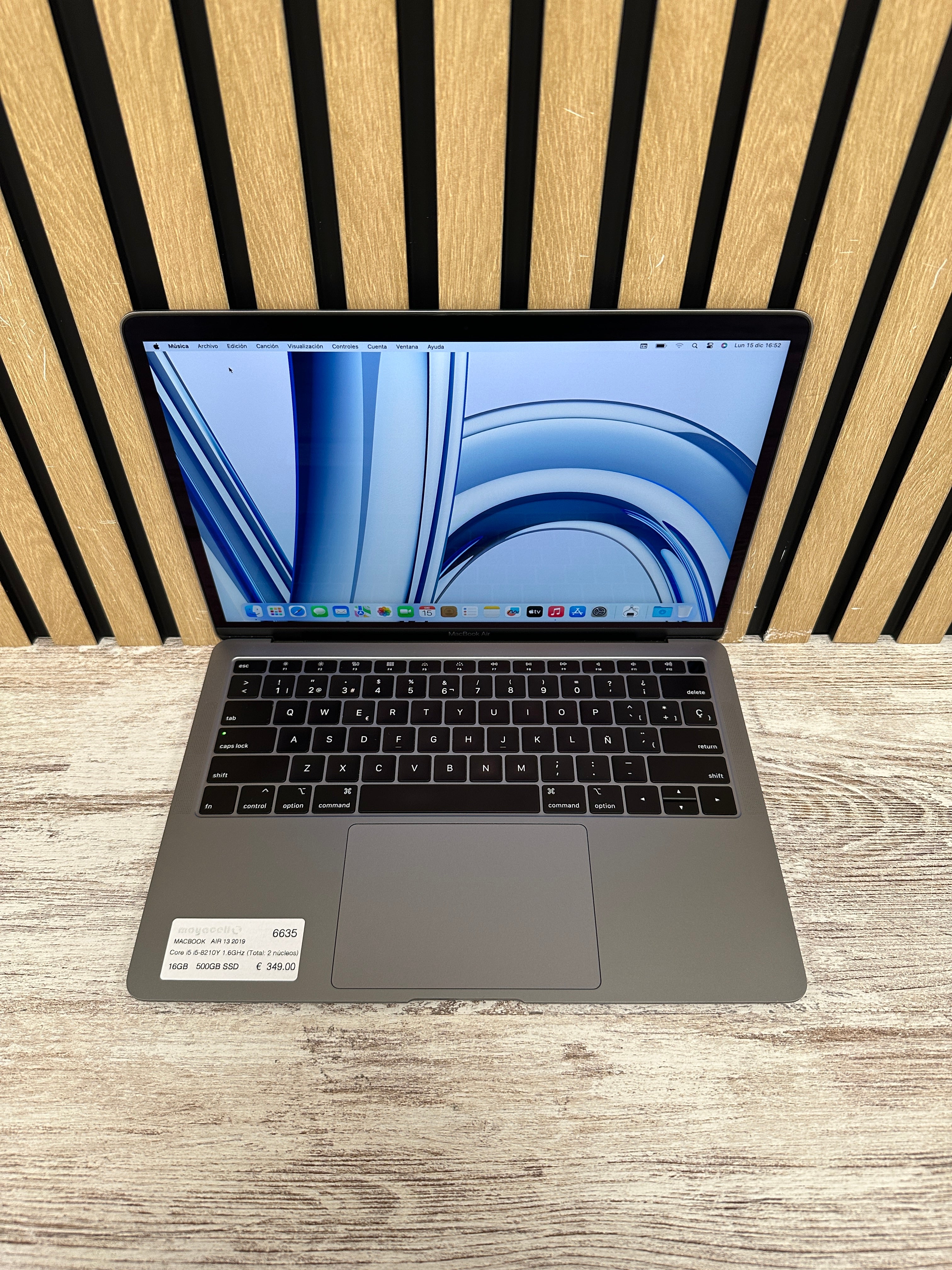 MacBook Air 13" 2019 i5 16gb 500gb SSD