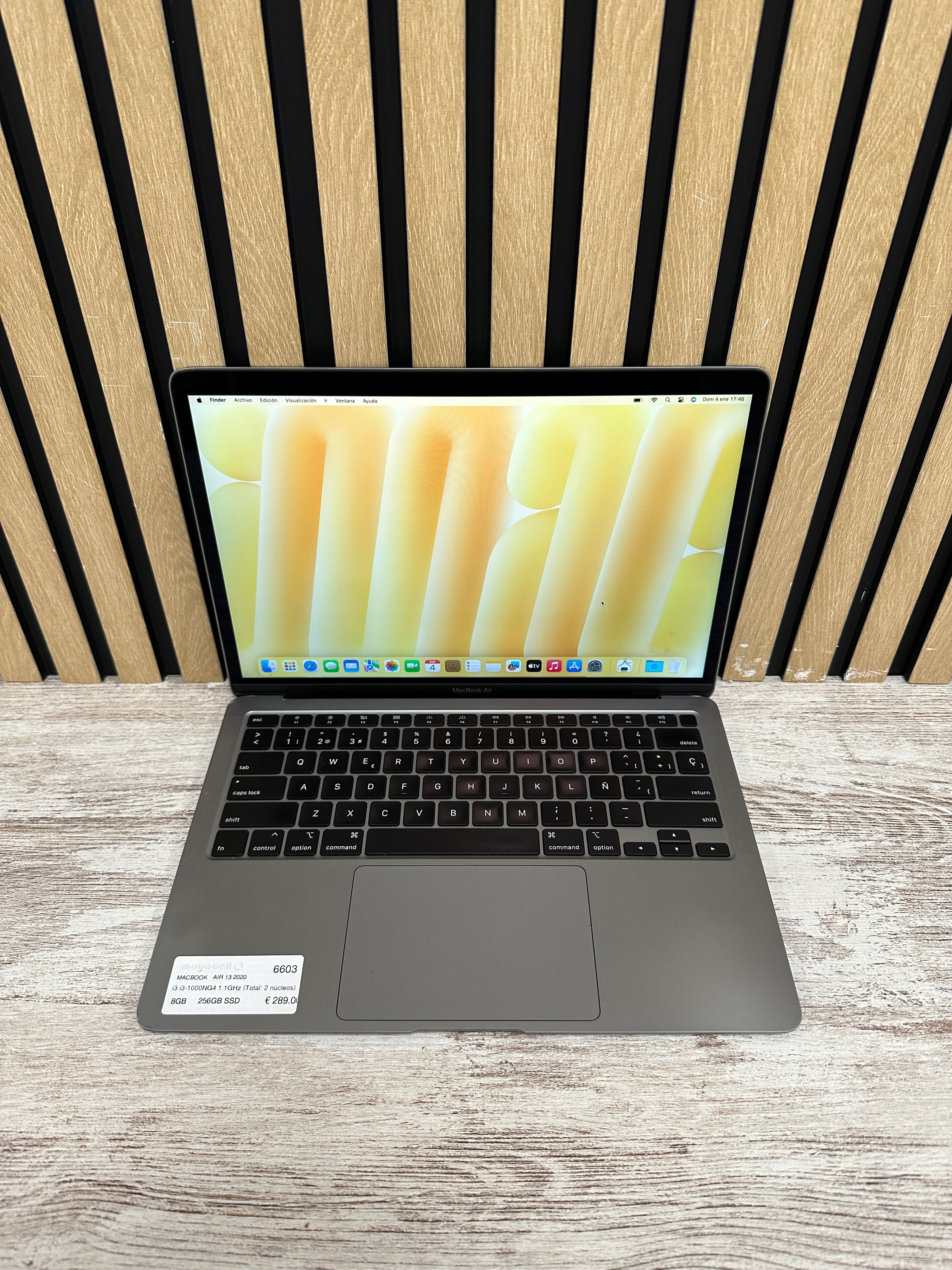 MacBook Air 13" 2020 i3 8gb 256gb SSD