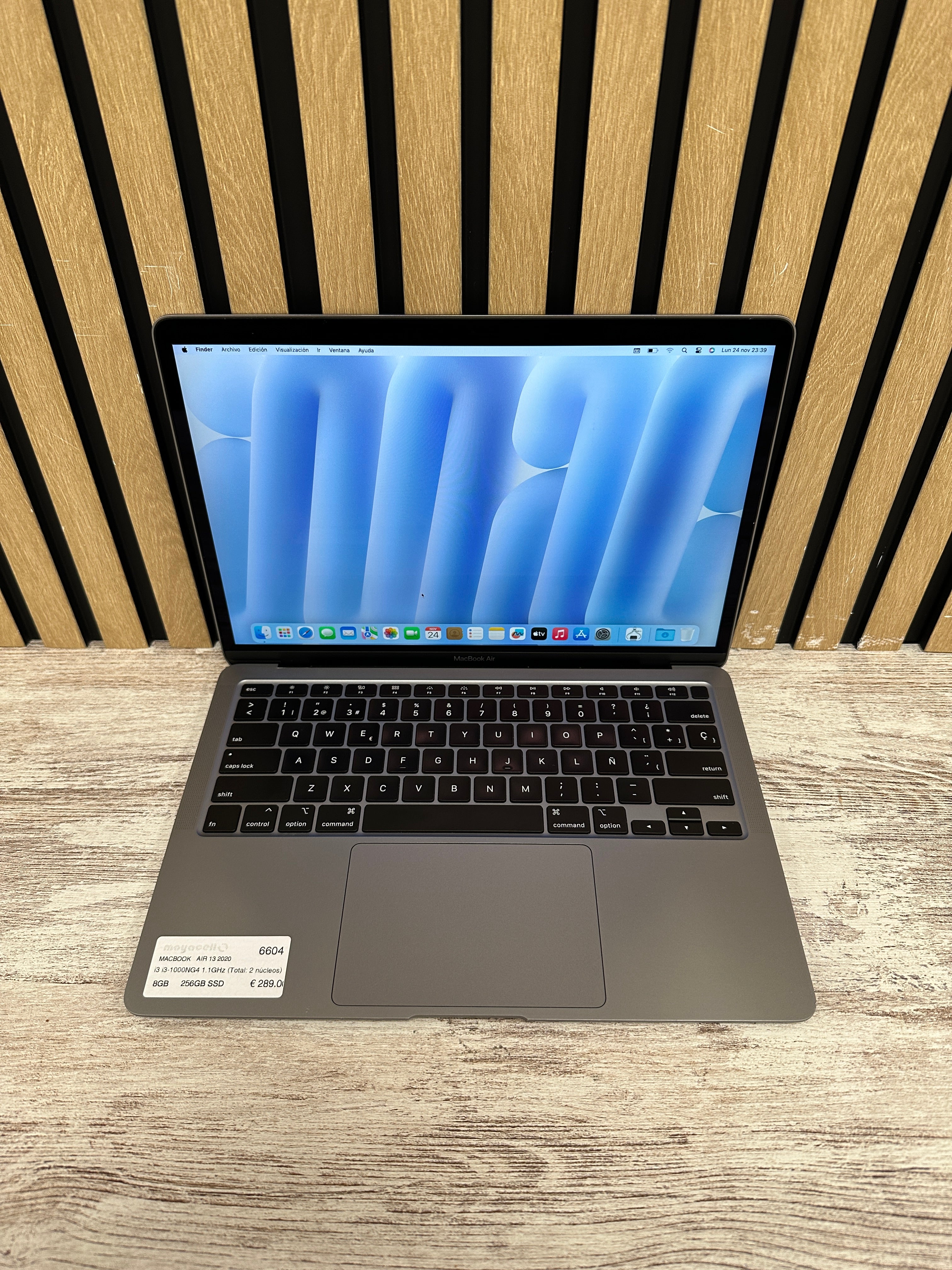 MacBook Air 13" 2020 i3 8gb 256gb SSD