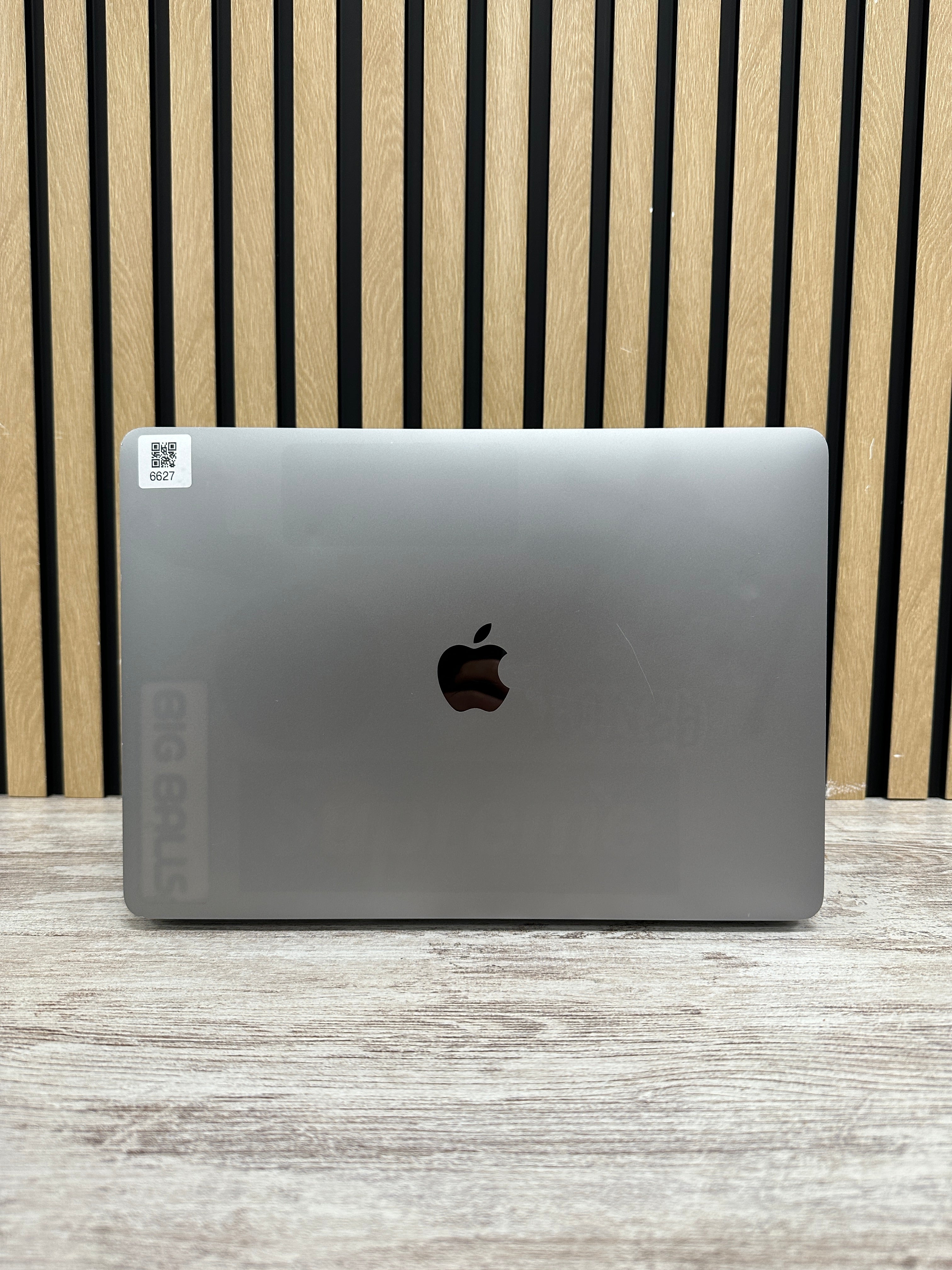 MacBook Air 13" 2020 i5 8gb 500gb SSD