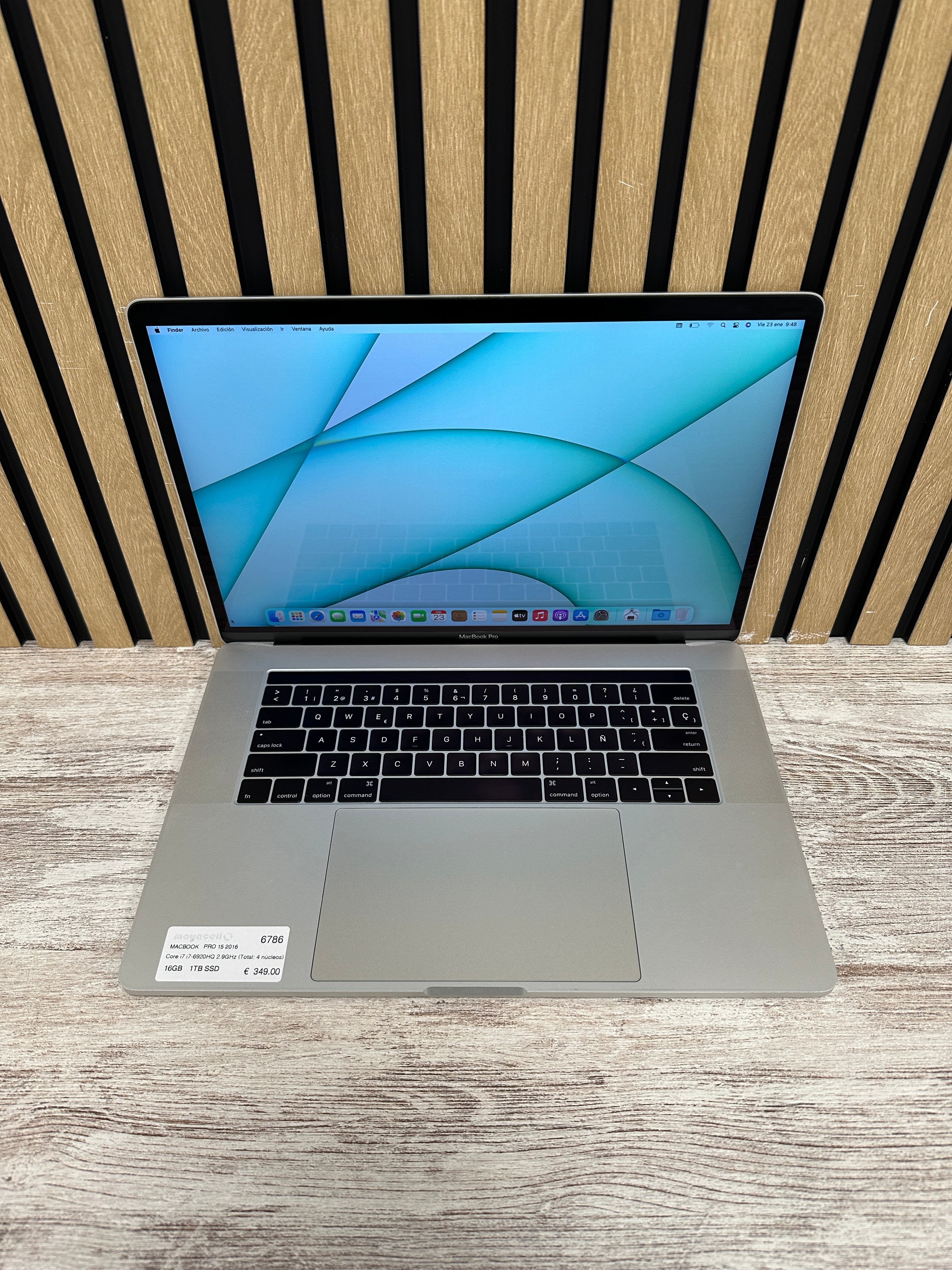 MacBook Pro 15" 2016 i7 16gb 1tb SSD