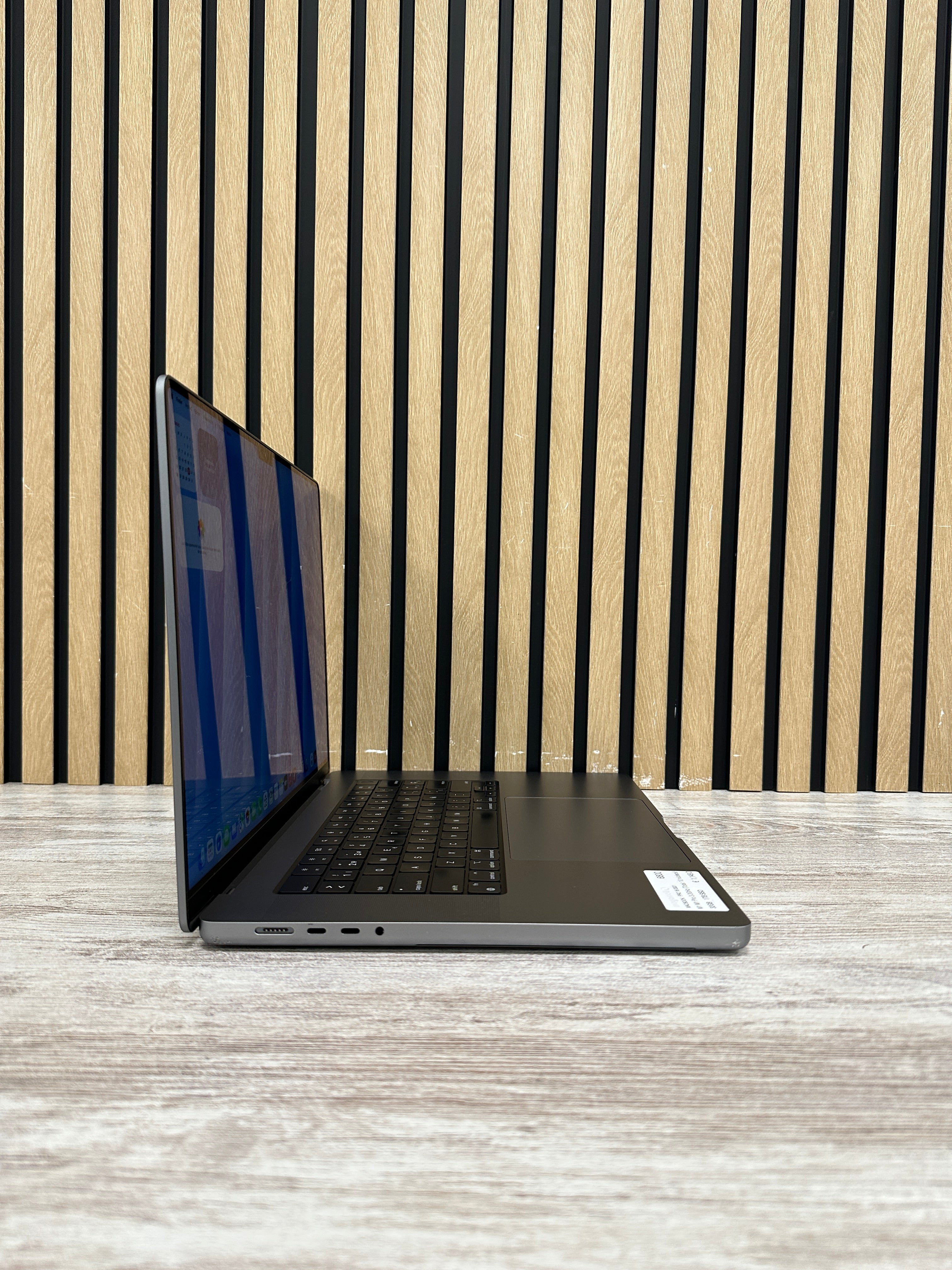 MacBook Pro 16" 2021 M1 PRO 32gb 1tb SSD