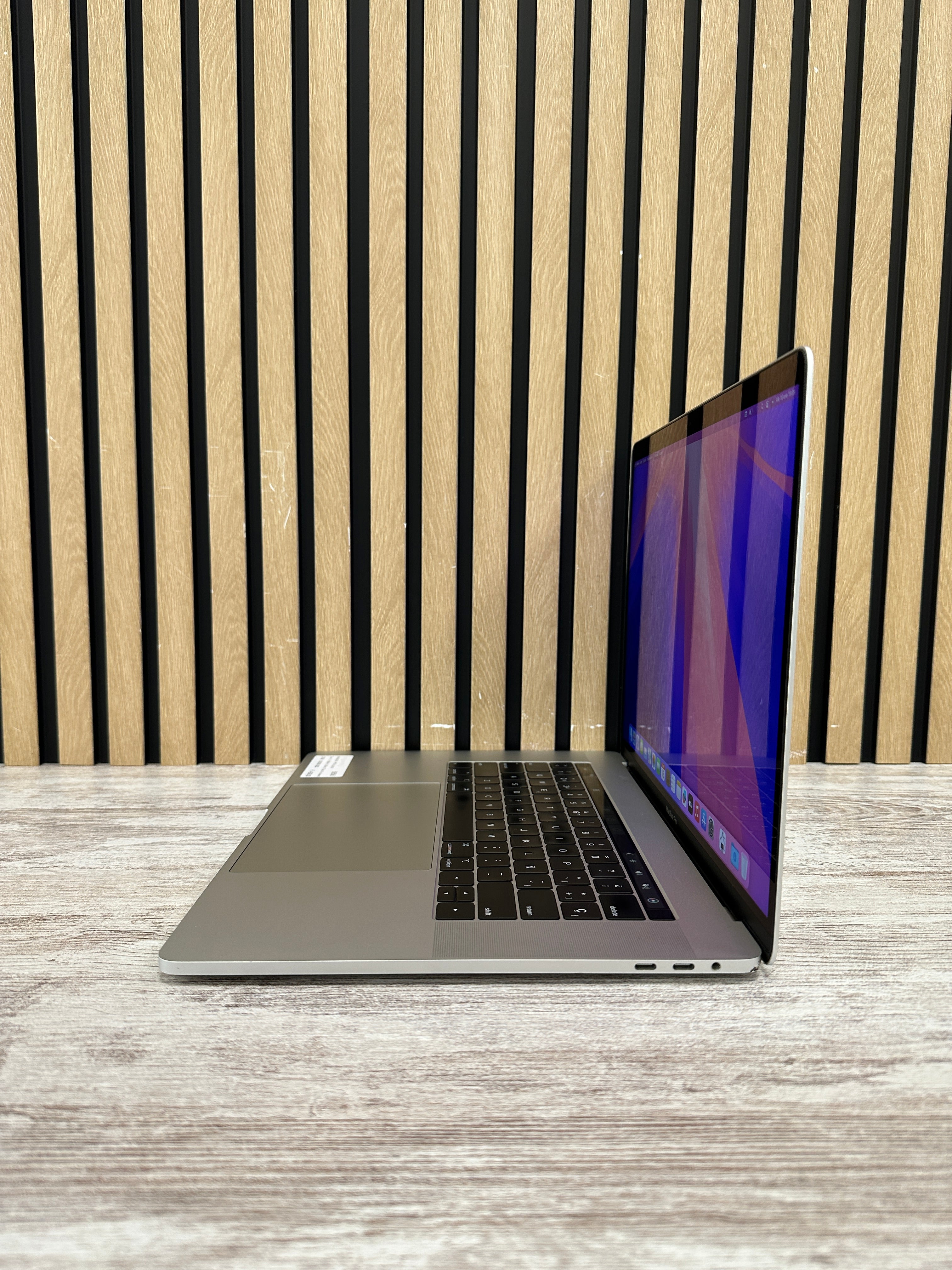MacBook Pro 15" 2018 i7 32gb 500gb SSD