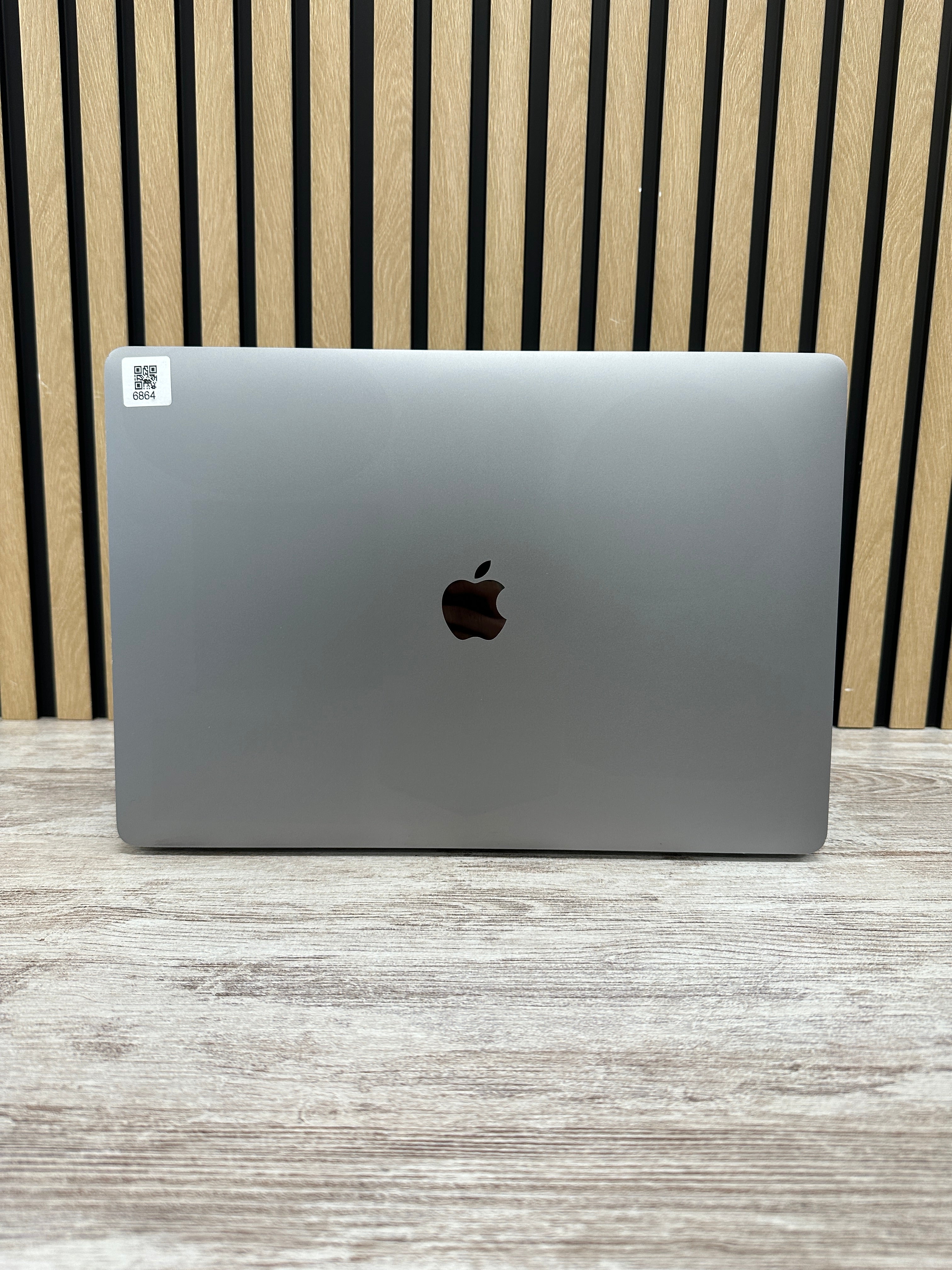 MacBook Pro 15" 2018 i7 32gb 500gb SSD