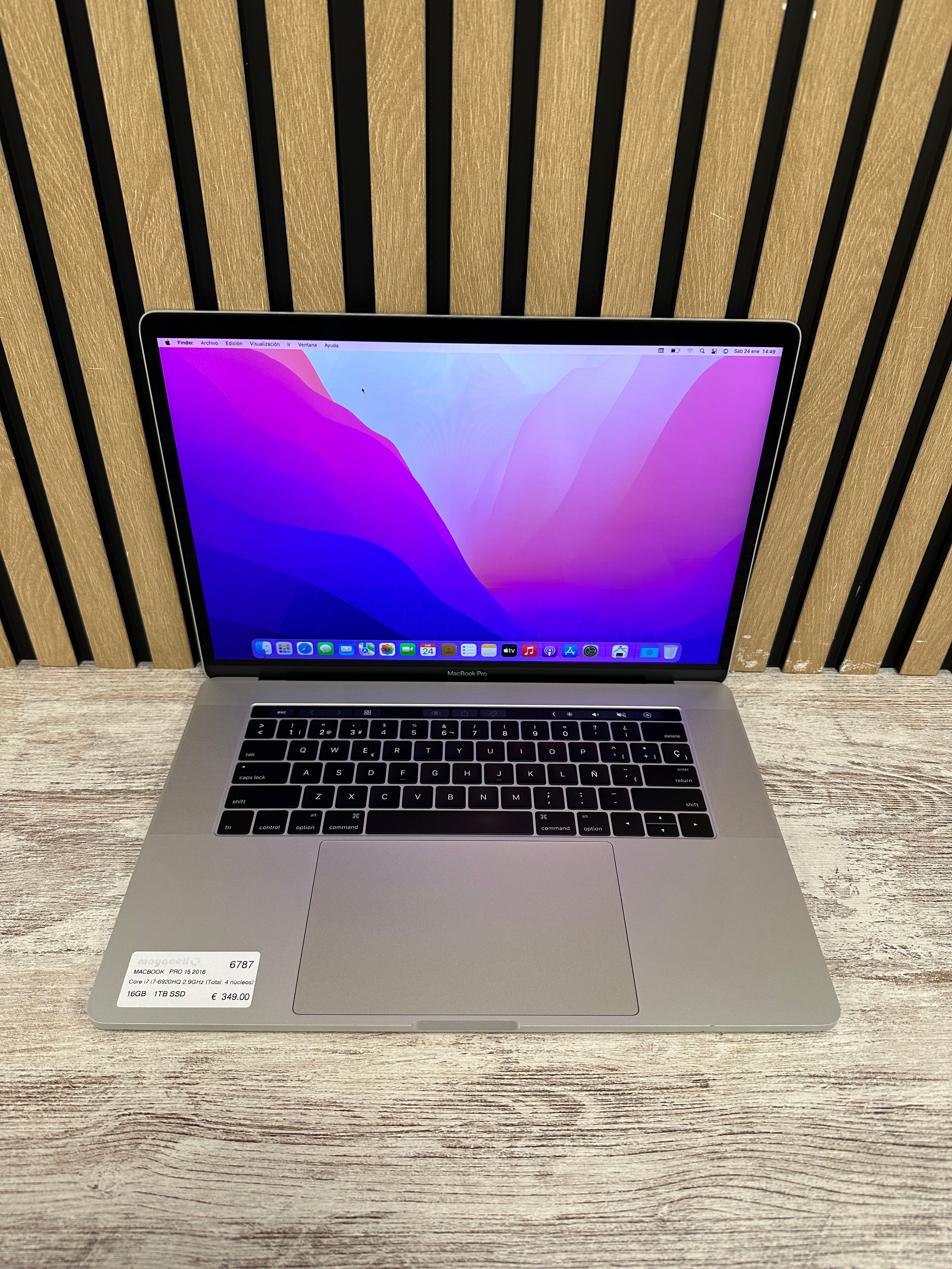 MacBook Pro 15" 2016 i7 16gb 1tb SSD