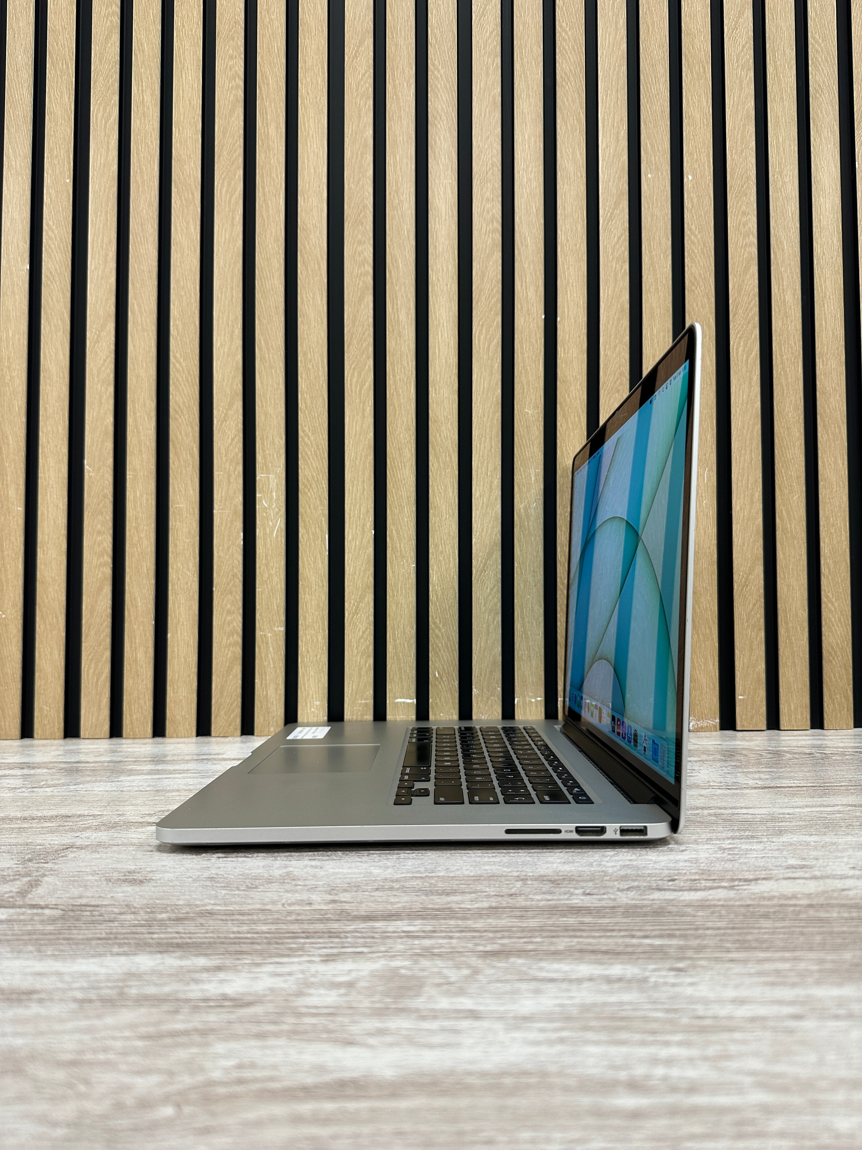 MacBook Pro 15" 2015 i7 16gb 500gb SSD