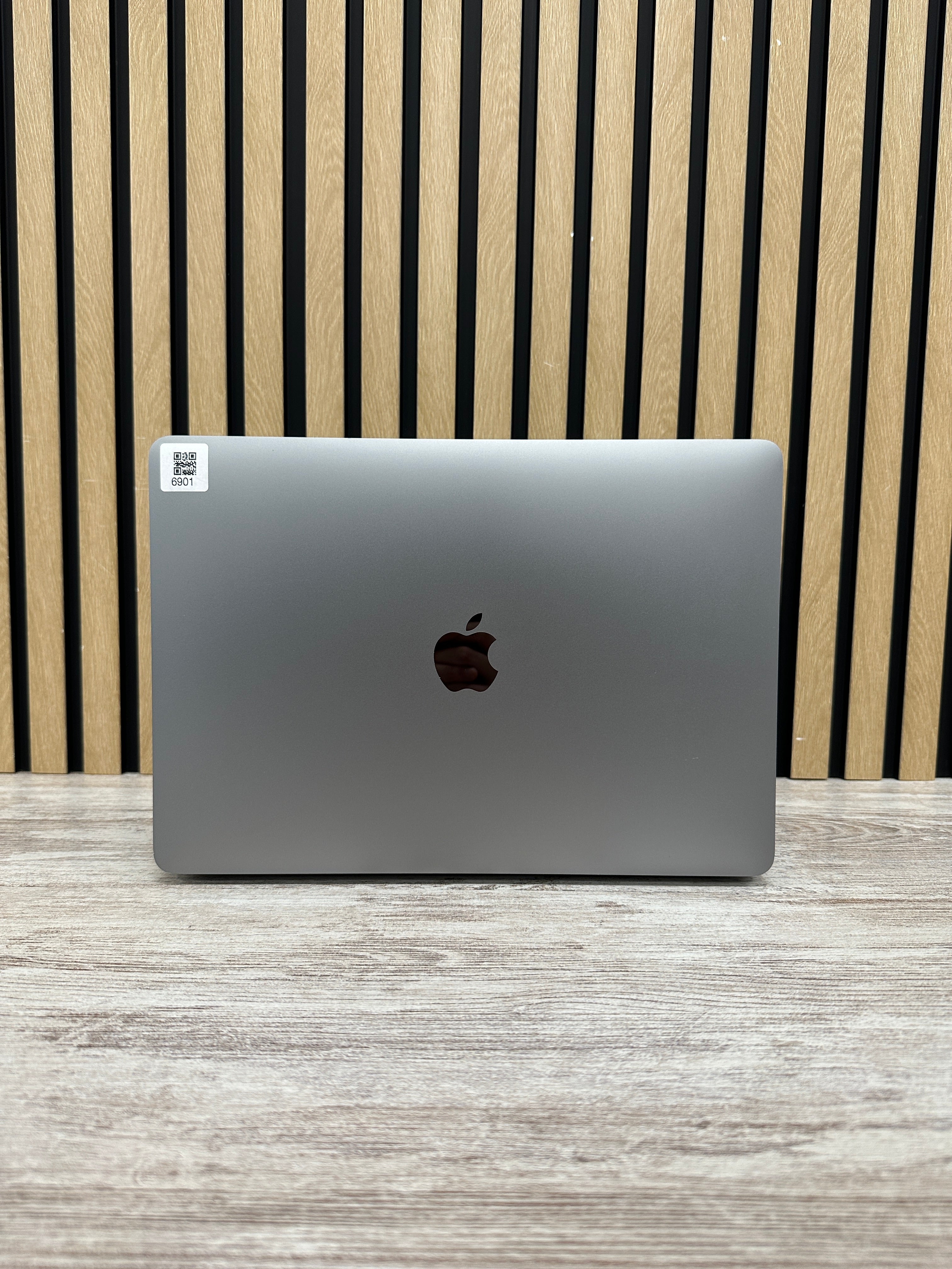 MacBook Air 13" 2020 M1 8gb 256gb SSD
