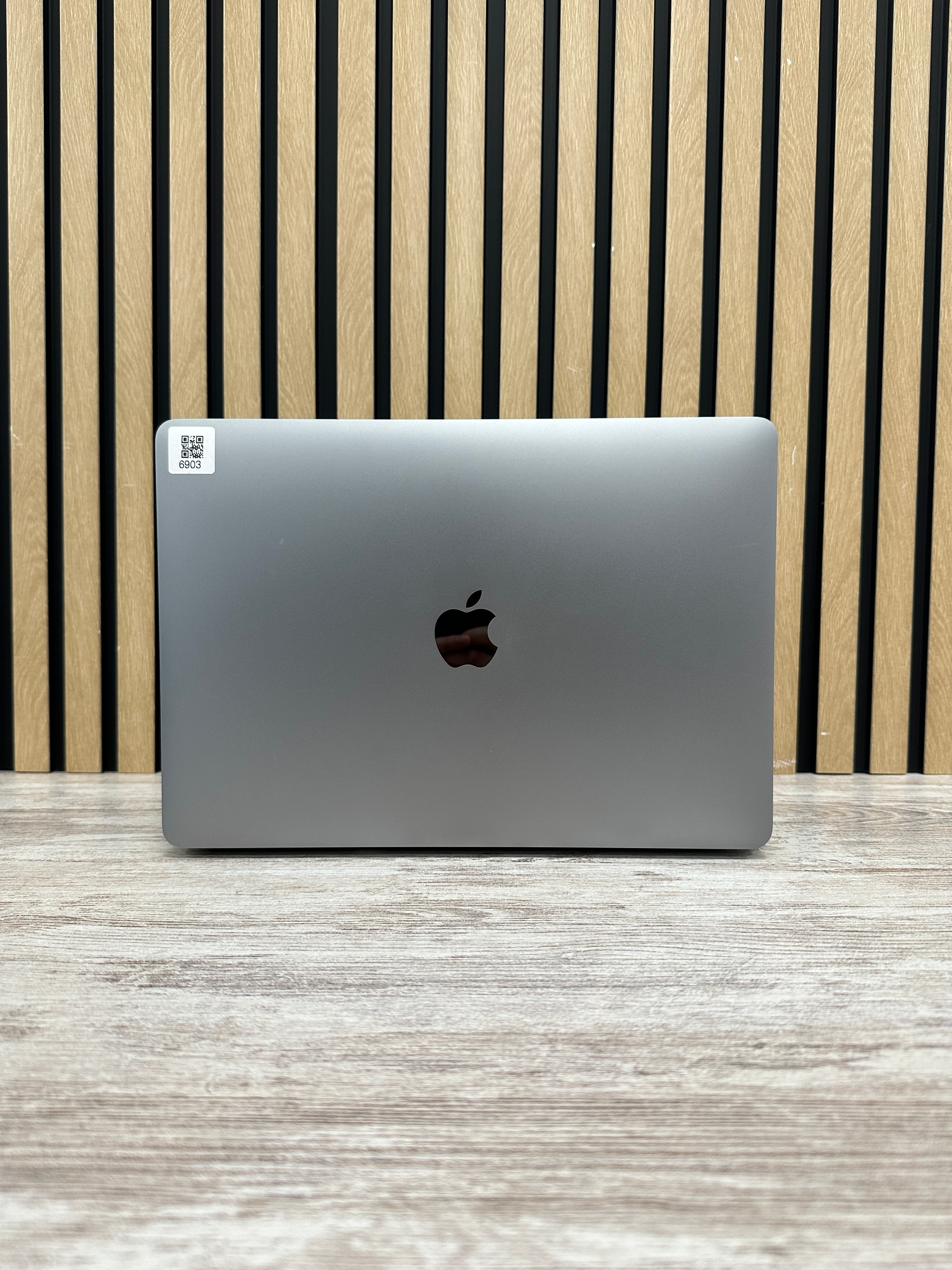 MacBook Air 13" 2020 M1 8gb 256gb SSD