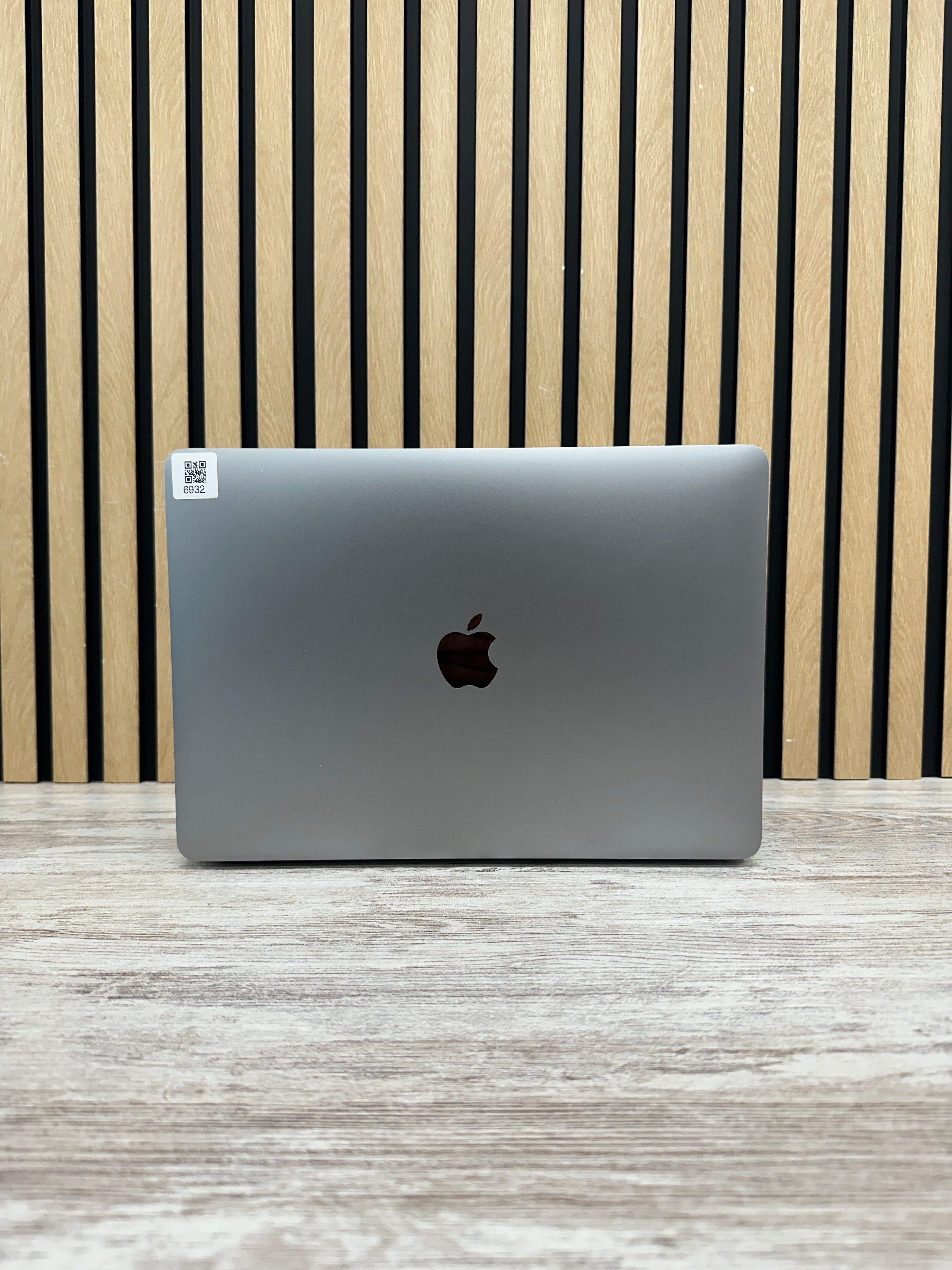 MacBook Pro 13" 2020 TB i5 16gb 500gb SSD