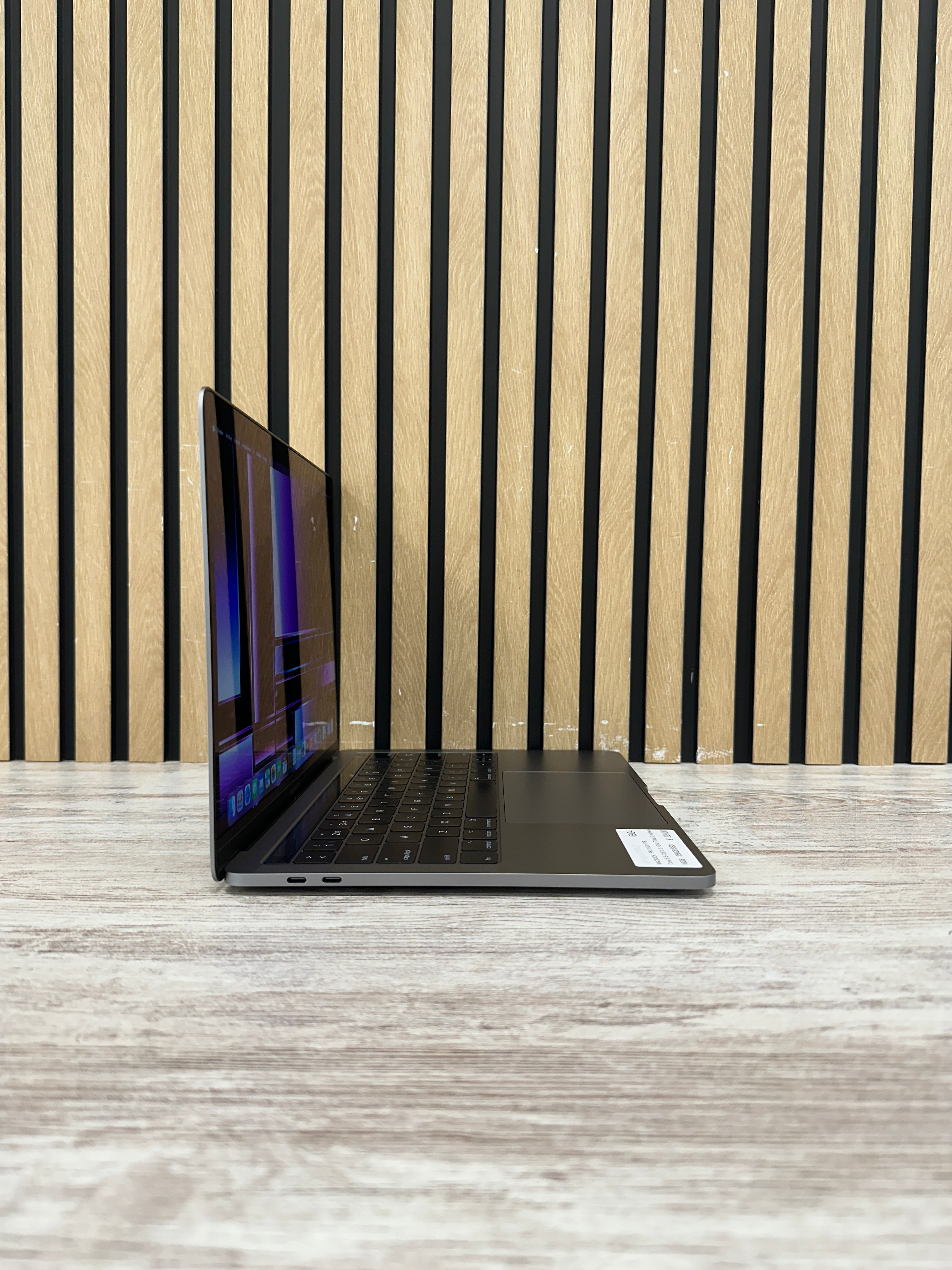 MacBook Pro 13" 2017 TB i5 16gb 256gb SSD - Moyacell