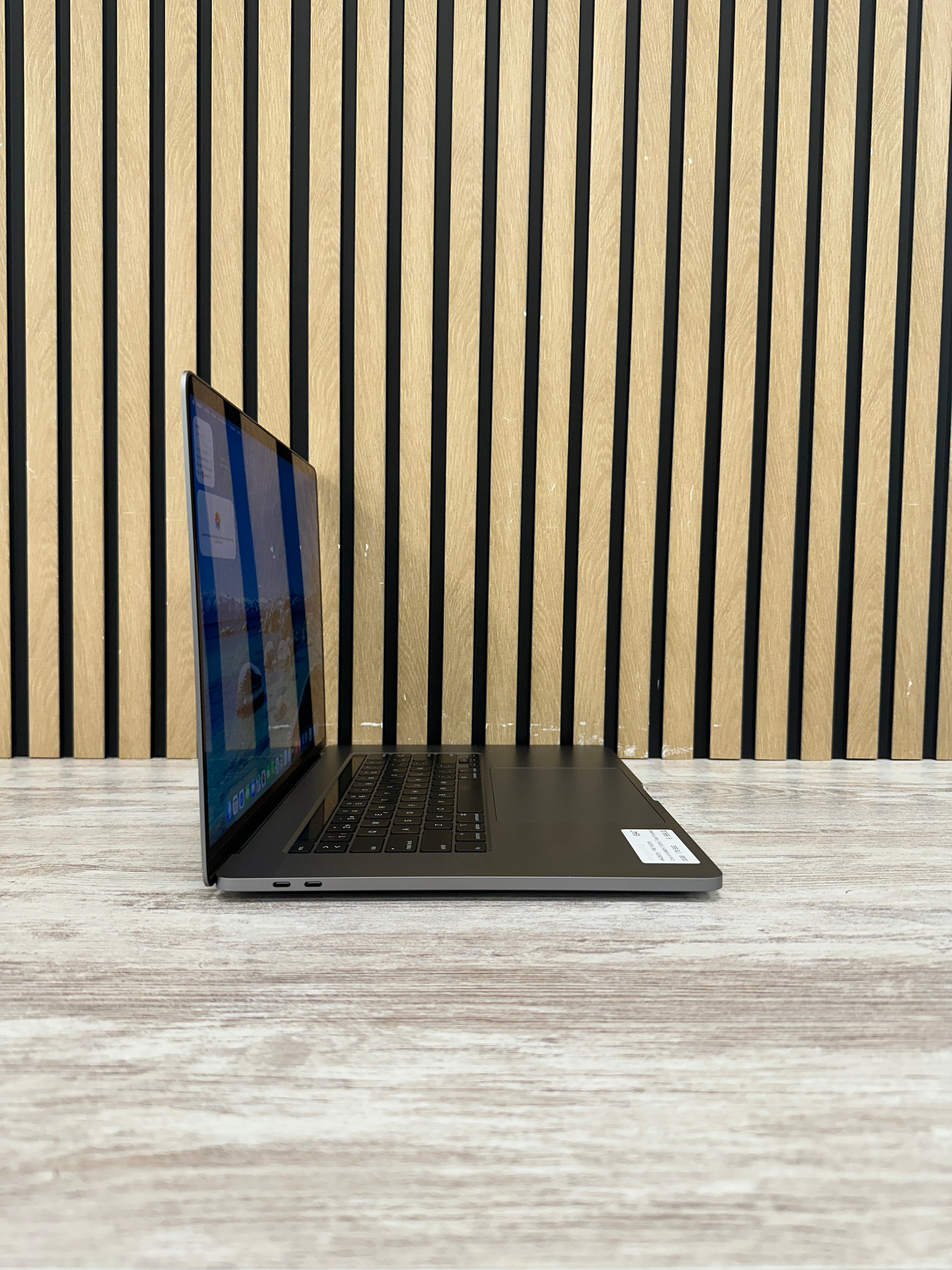 MacBook Pro 16" 2019 i9 32gb 1tb SSD - Moyacell