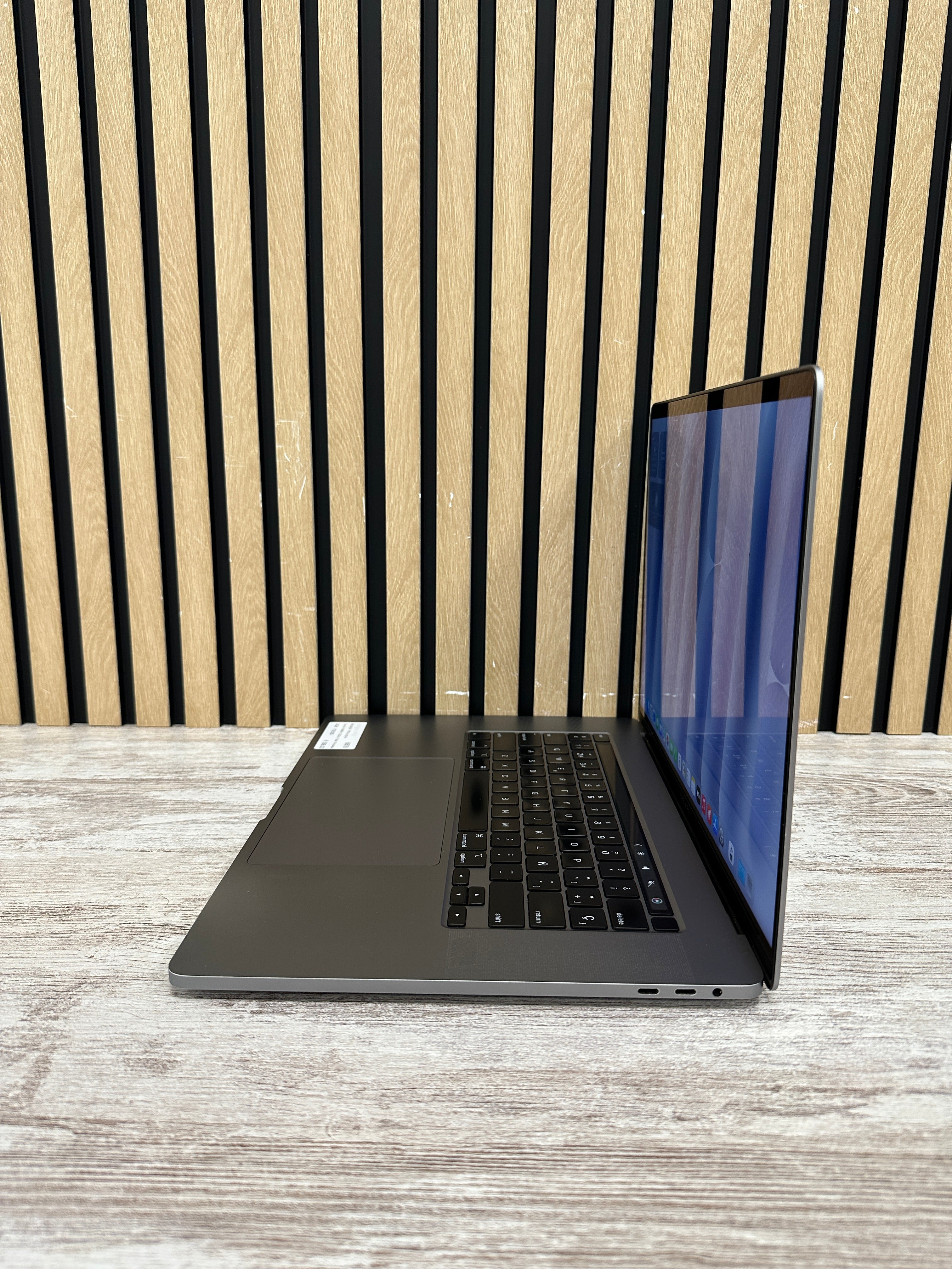 MacBook Pro 16" 2019 i9 32gb 1tb SSD - Moyacell
