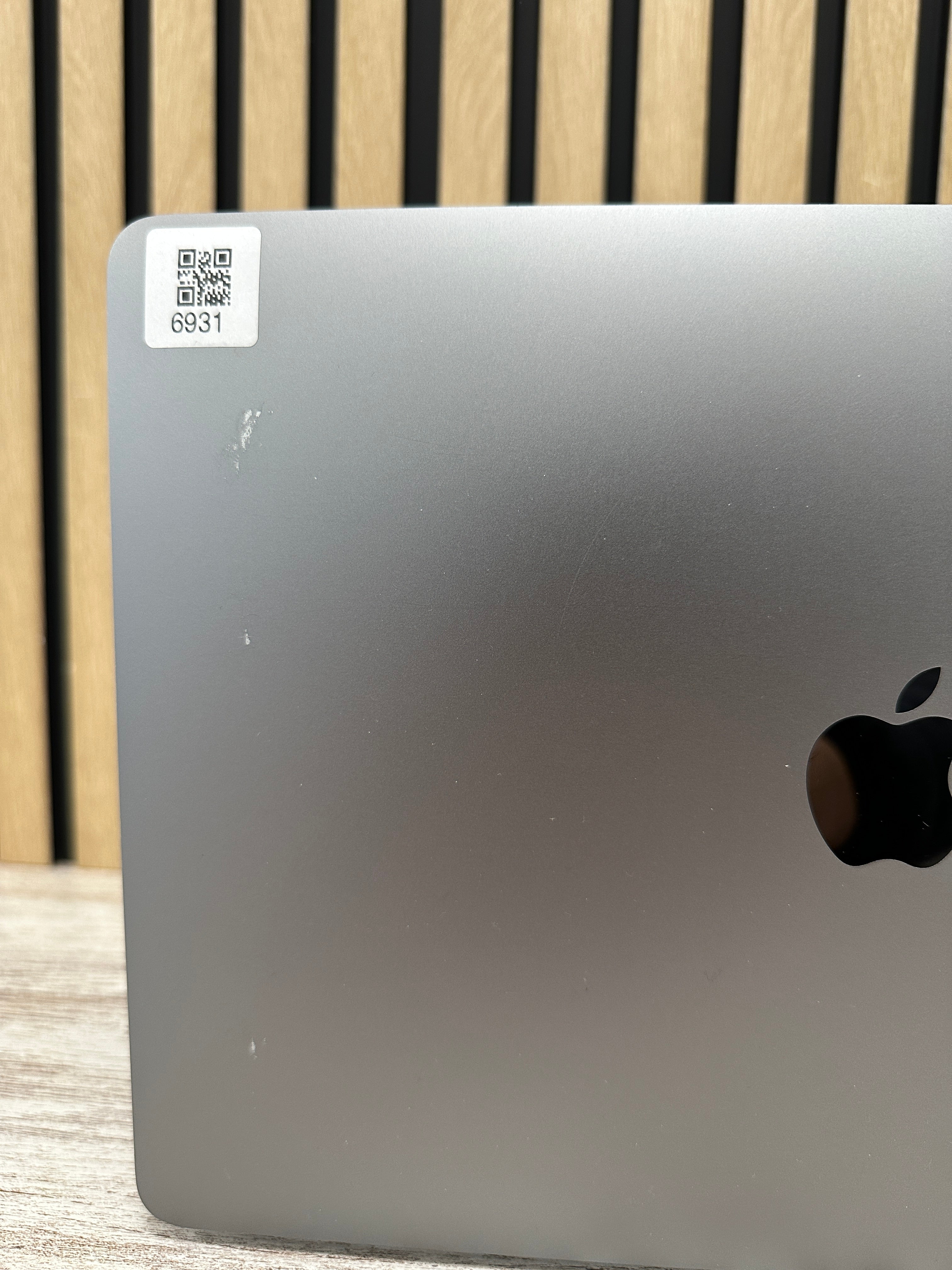 MacBook Pro 13" 2020 TB i5 16gb 500gb SSD