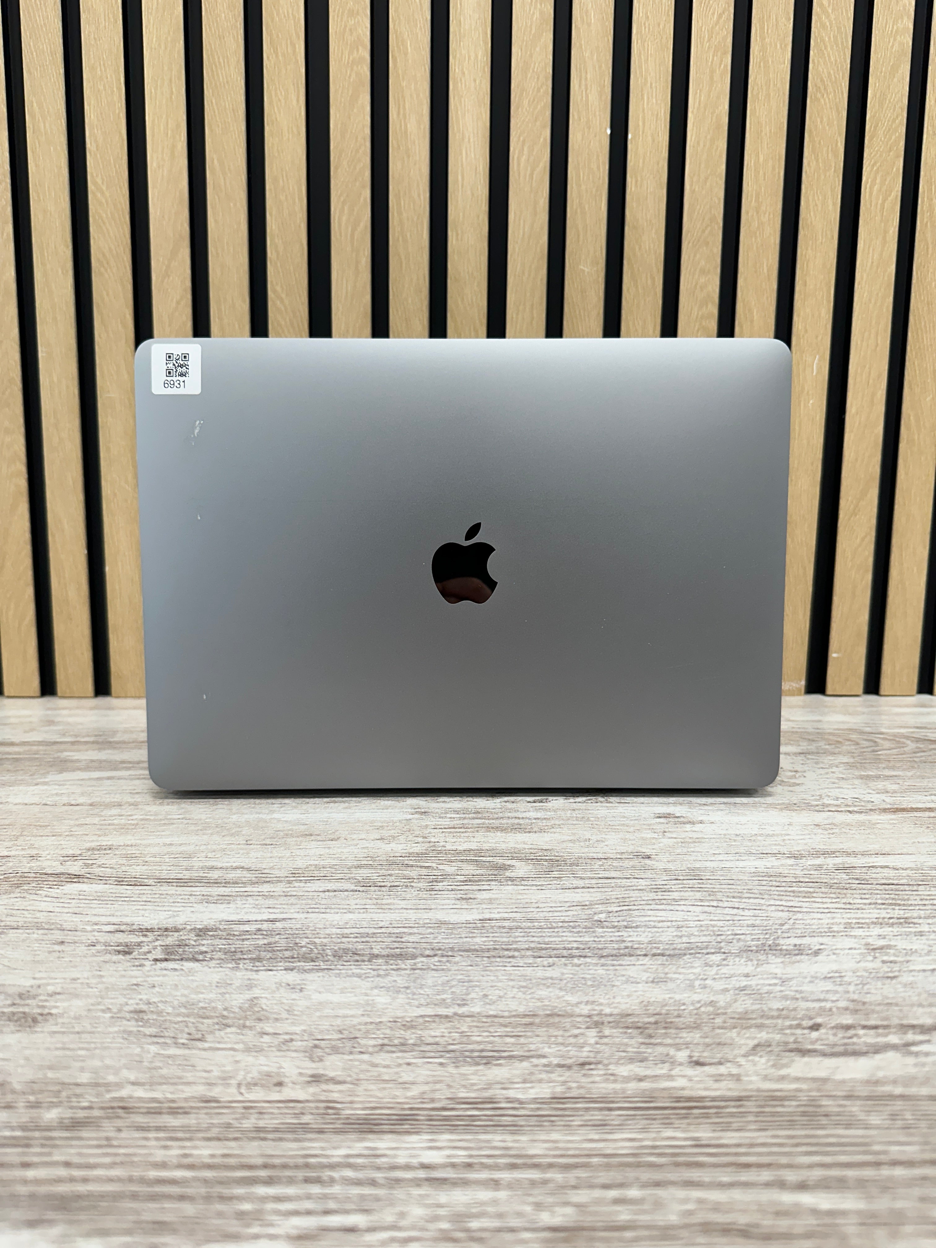 MacBook Pro 13" 2020 TB i5 16gb 500gb SSD