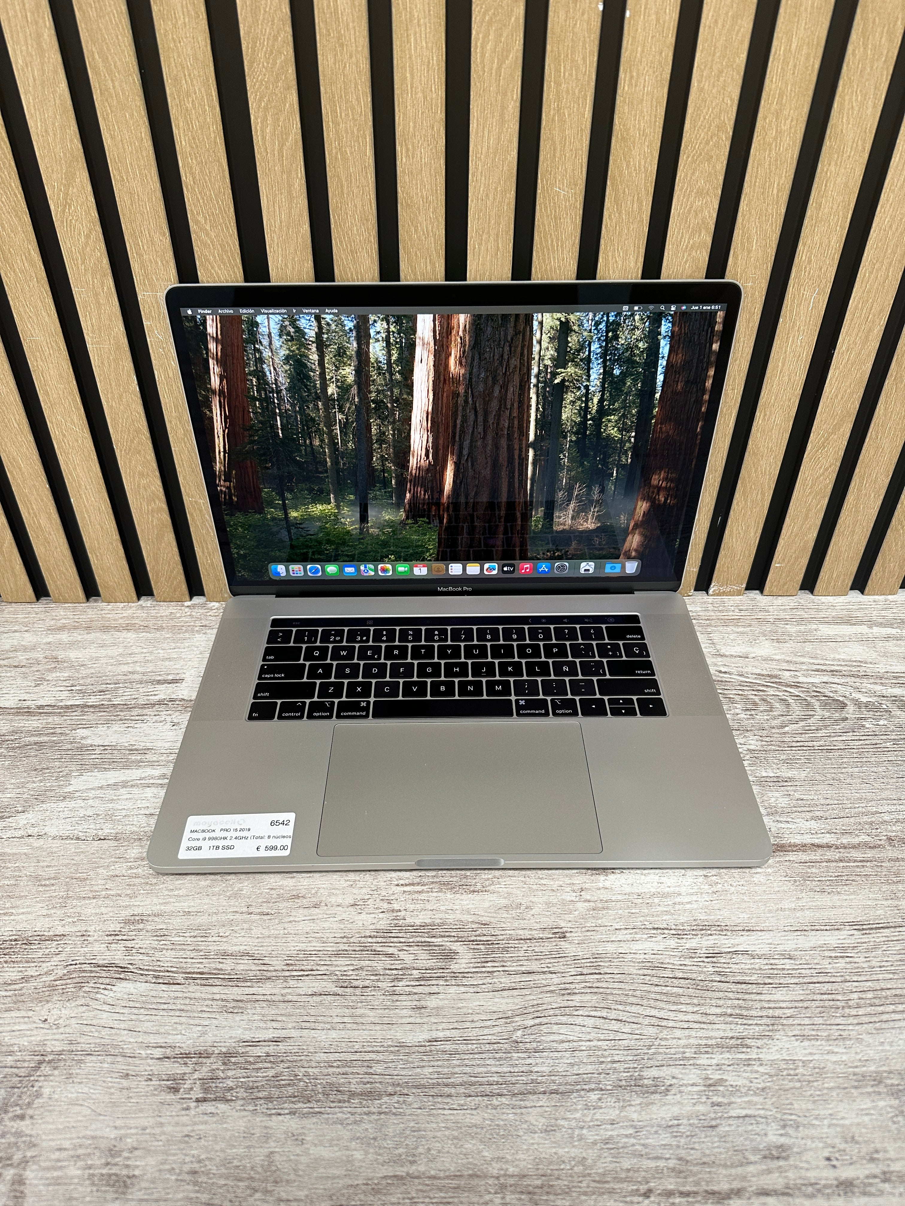 MacBook Pro 15" 2019 i9 32gb 1tb SSD - Moyacell