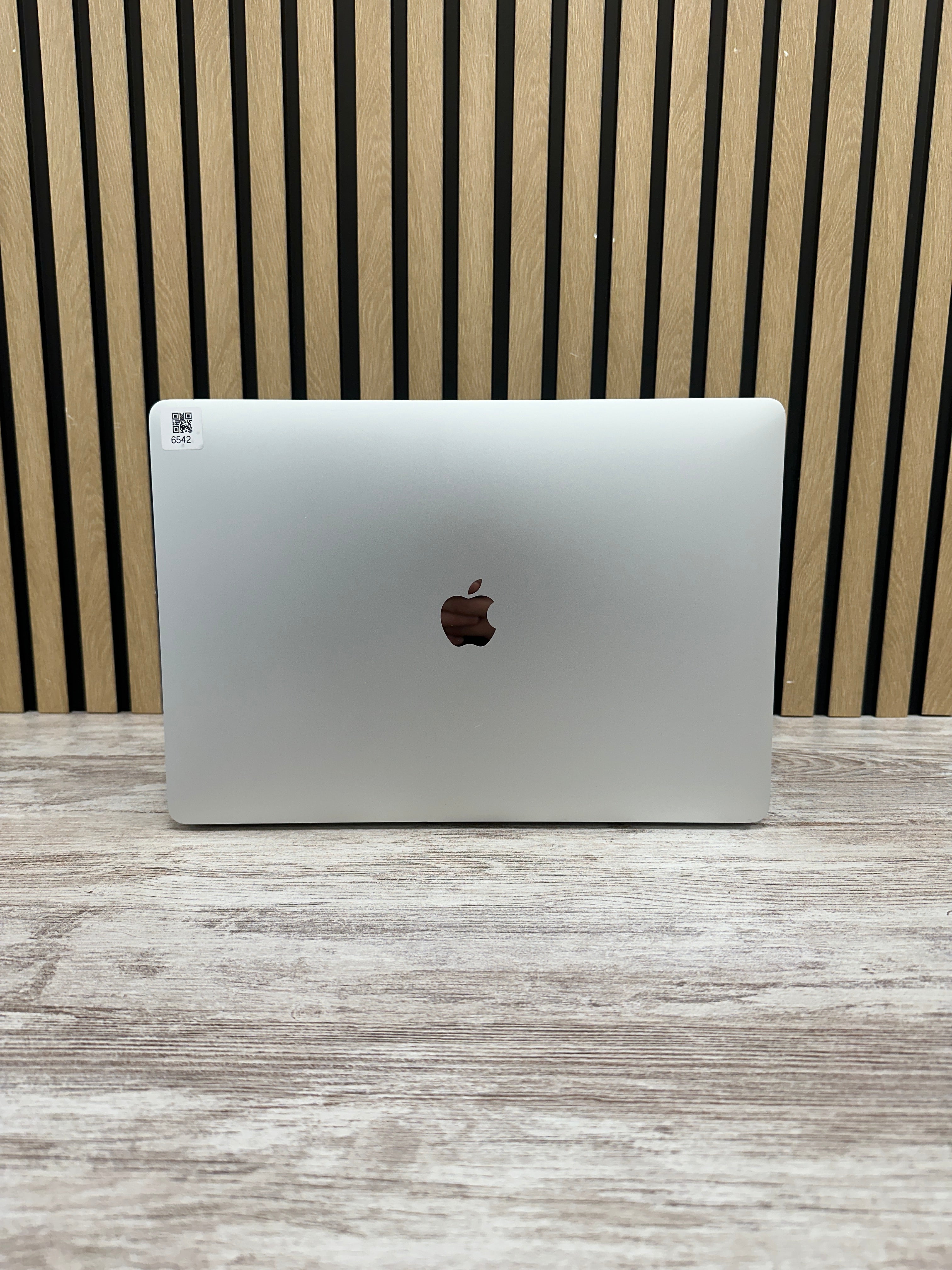 MacBook Pro 15" 2019 i9 32gb 1tb SSD - Moyacell