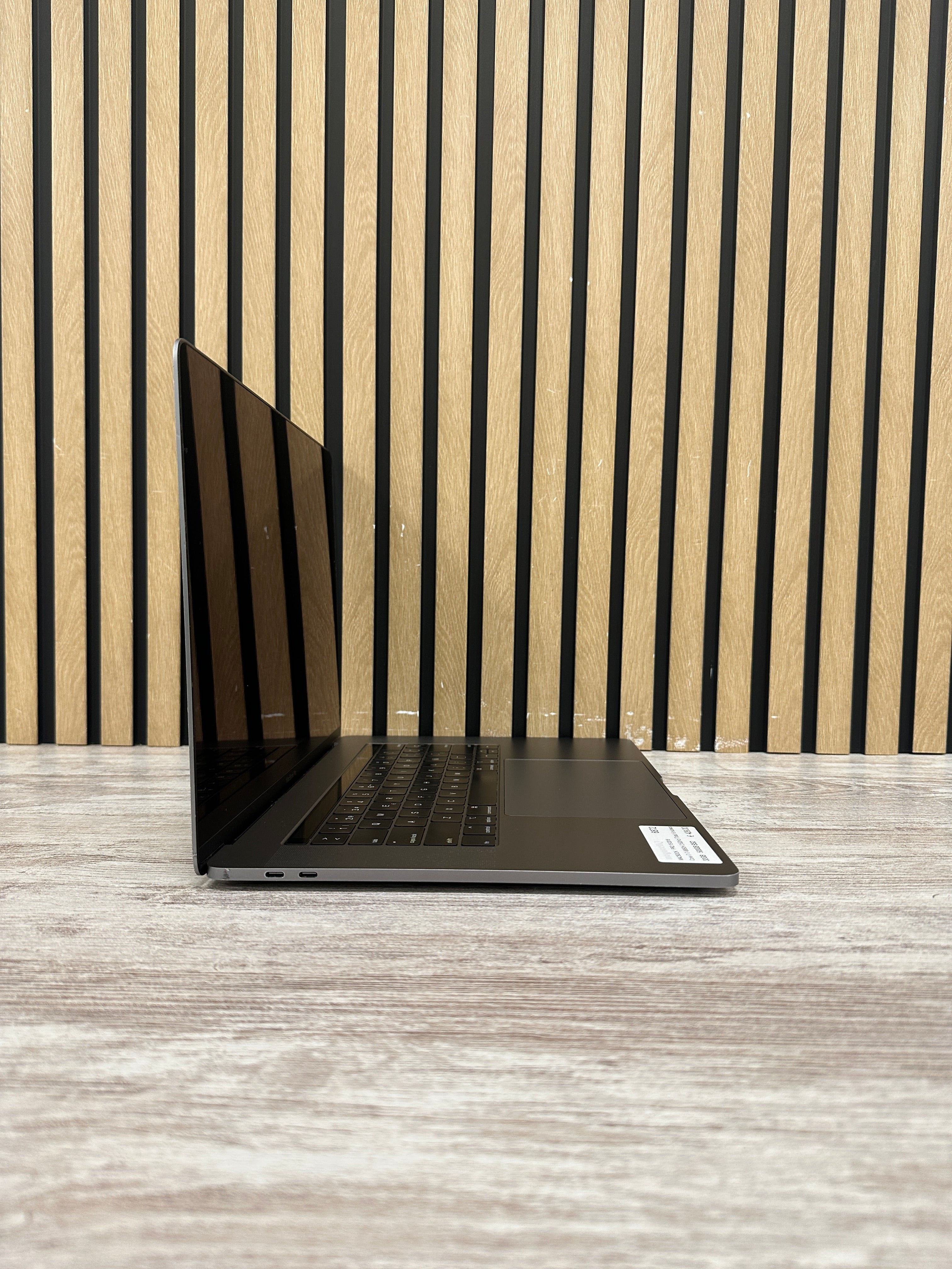 MacBook Pro 15" 2018 i7 32gb 500gb SSD - Moyacell