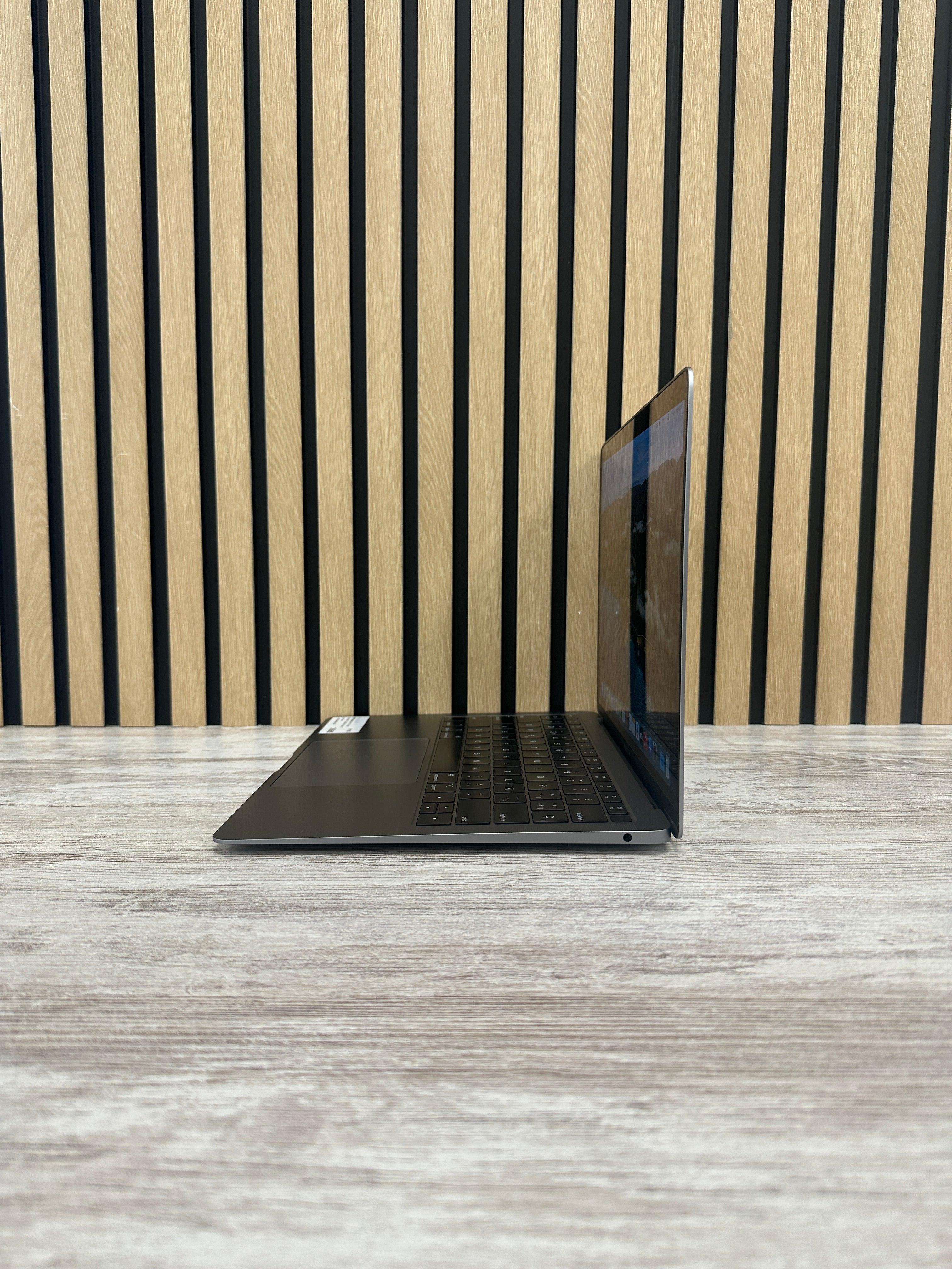 MacBook Air 13" 2019 i5 8gb 256gb SSD - Moyacell