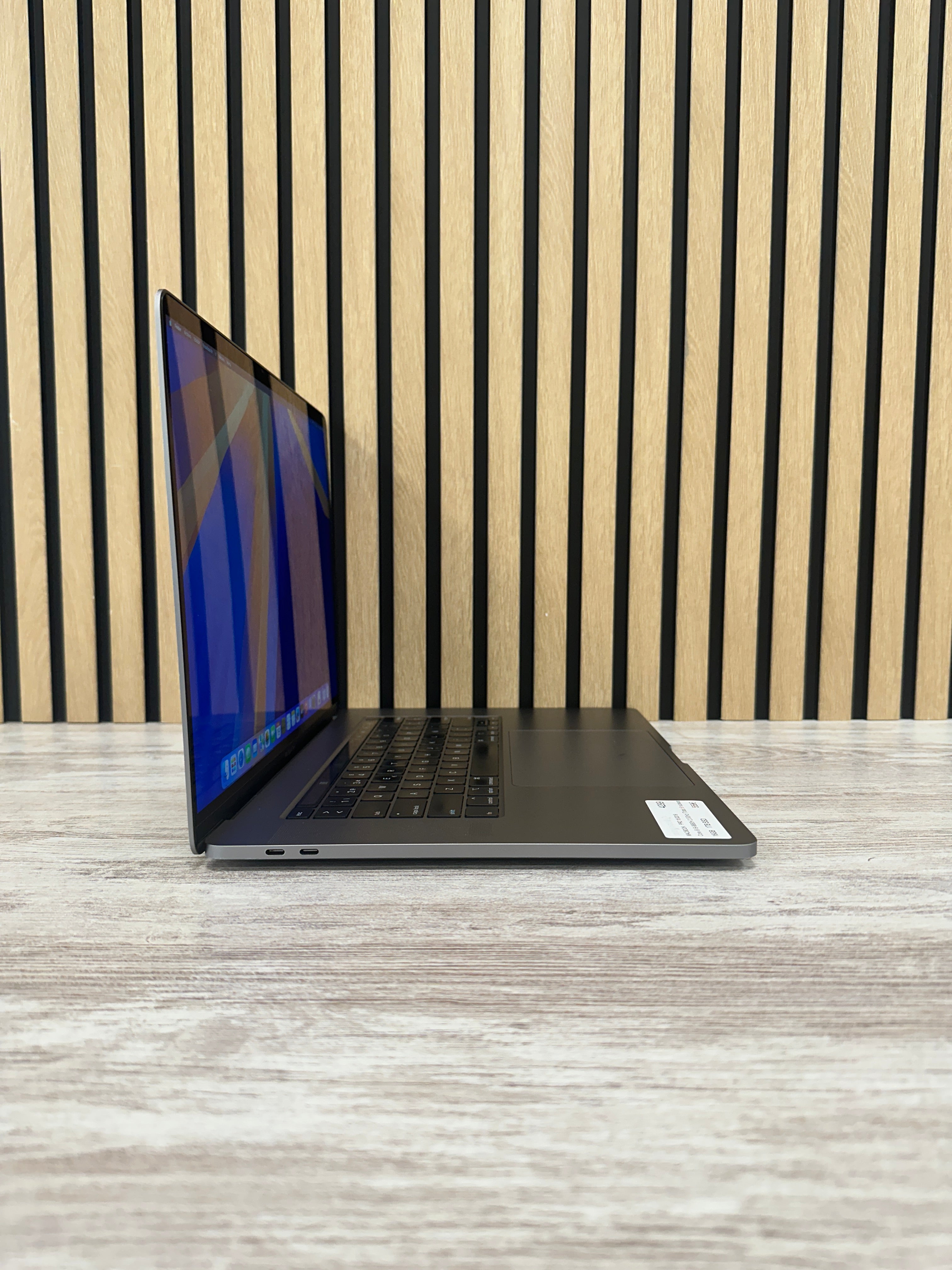 MacBook Pro 16" 2019 i9 16gb 1tb SSD - Moyacell