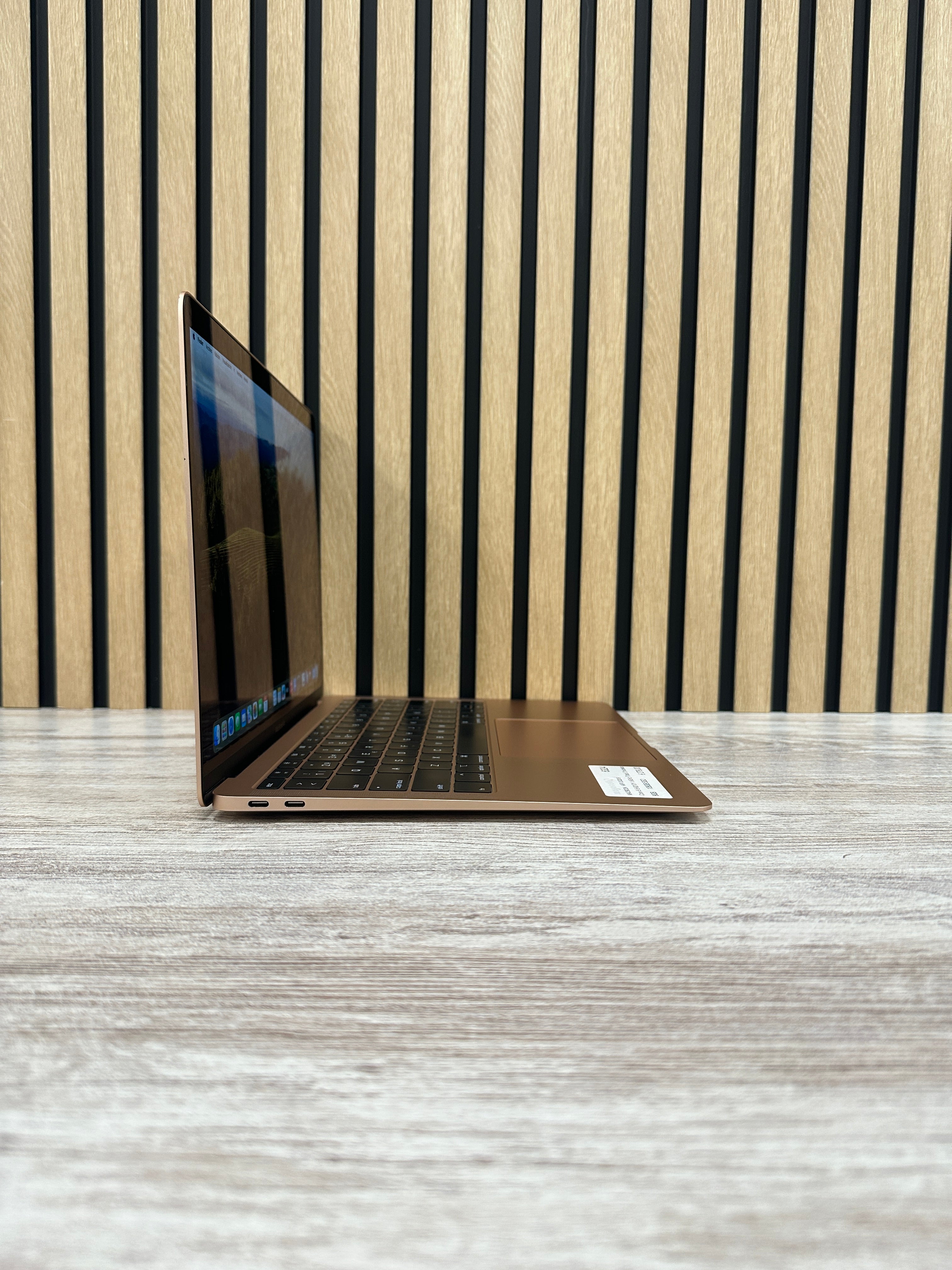 MacBook Air 13" 2019 i5 8gb 128gb SSD - Moyacell