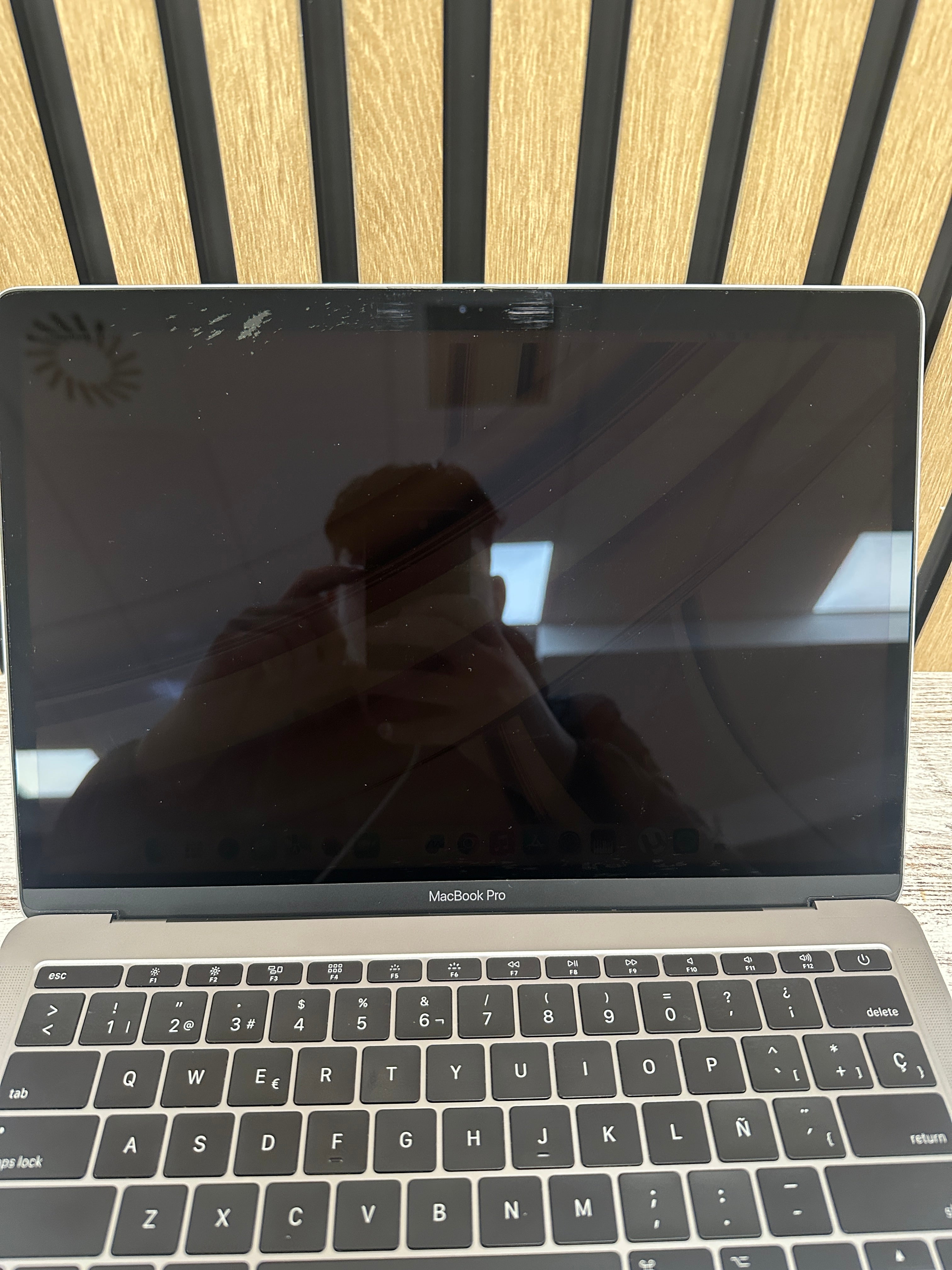 MacBook Pro 13" 2017 i5 16gb 256gb SSD - Moyacell