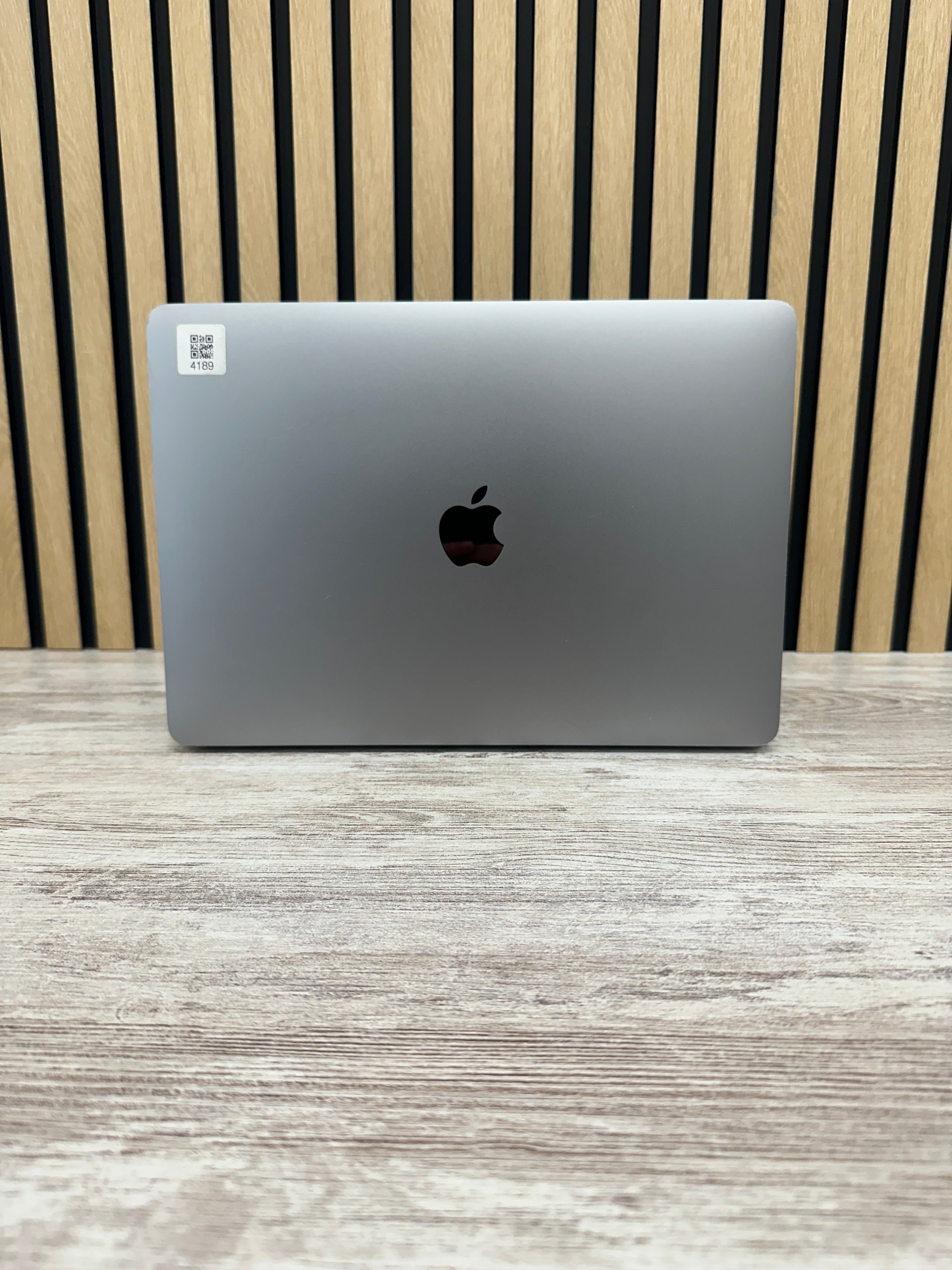 MacBook Pro 13" 2017 i5 16gb 256gb SSD - Moyacell