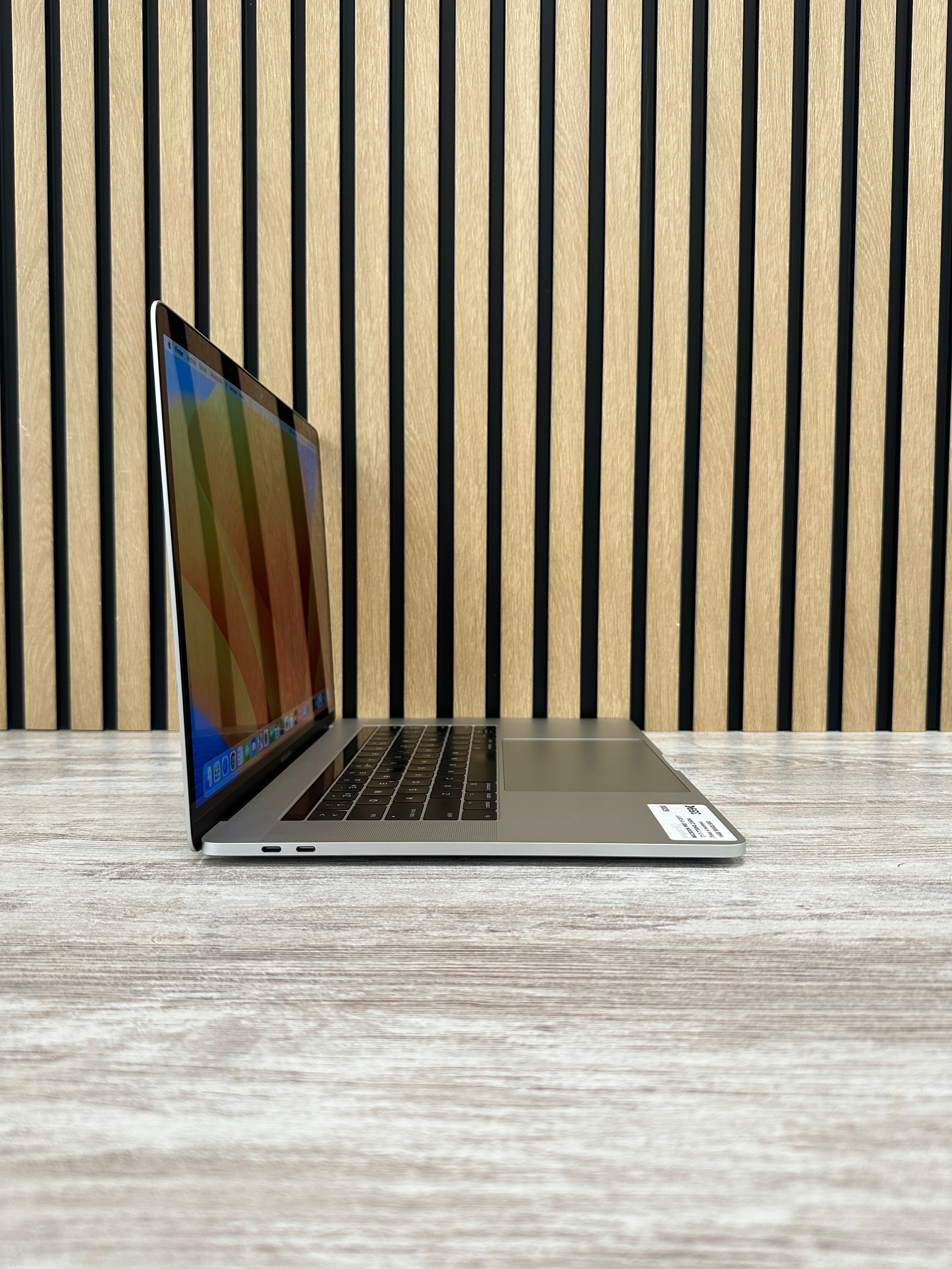 MacBook Pro 15" 2017 i7 16gb 500gb SSD - Moyacell