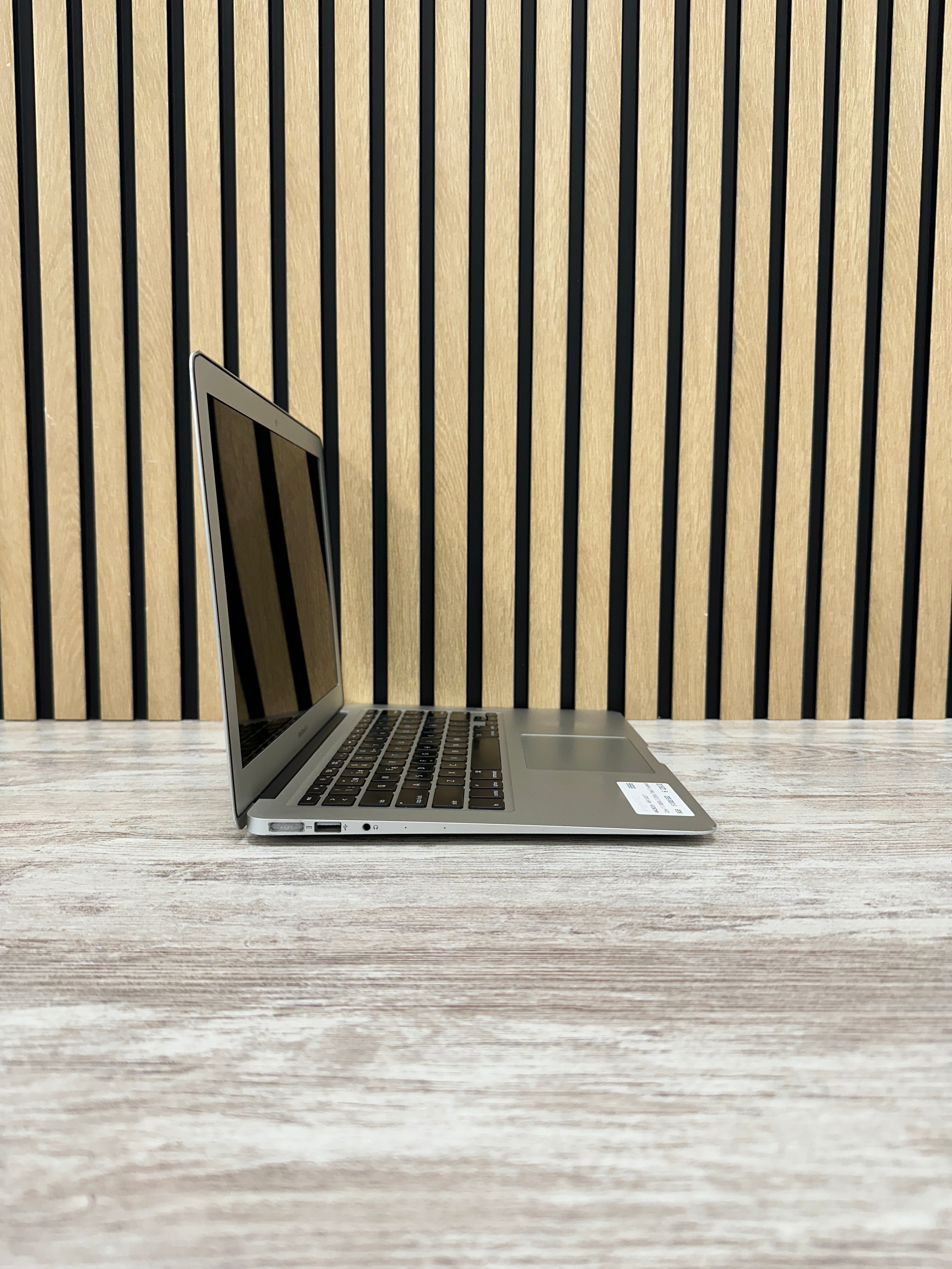 MacBook Air 13" 2017 i7 8gb 512gb SSD - Moyacell