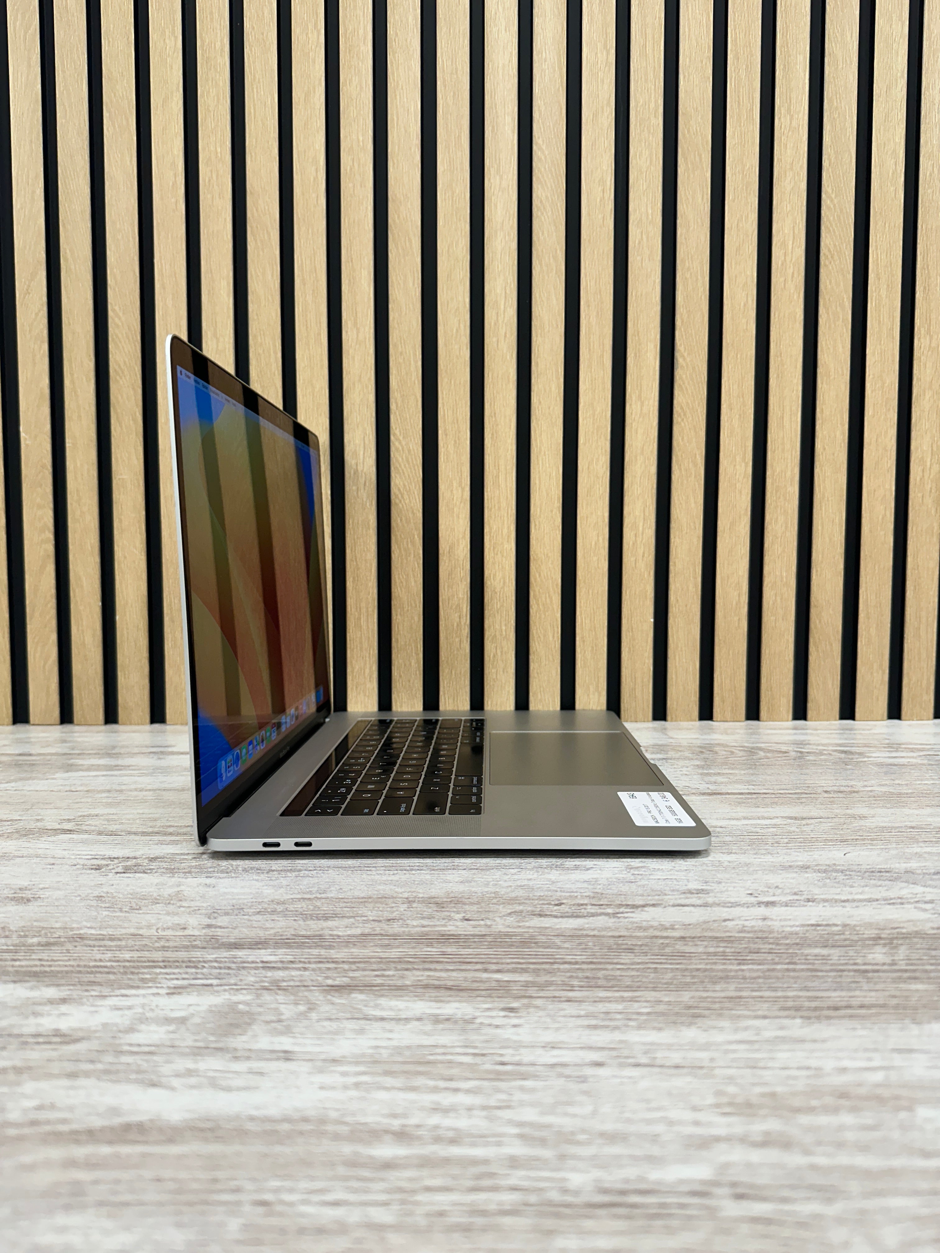 MacBook Pro 15" 2017 i7 16gb 500gb SSD - Moyacell