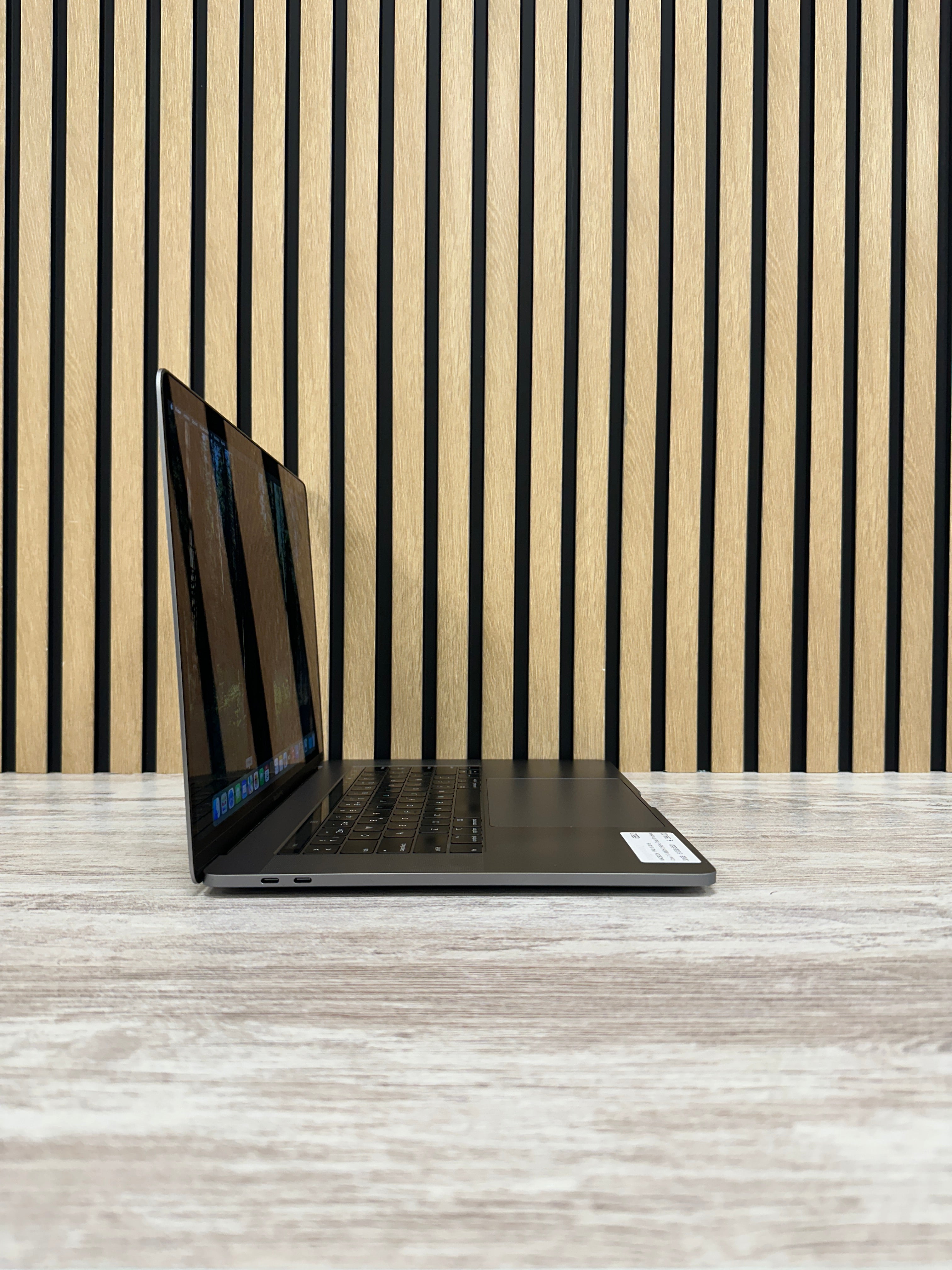 MacBook Pro 15" 2018 i7 32gb 512gb SSD - Moyacell