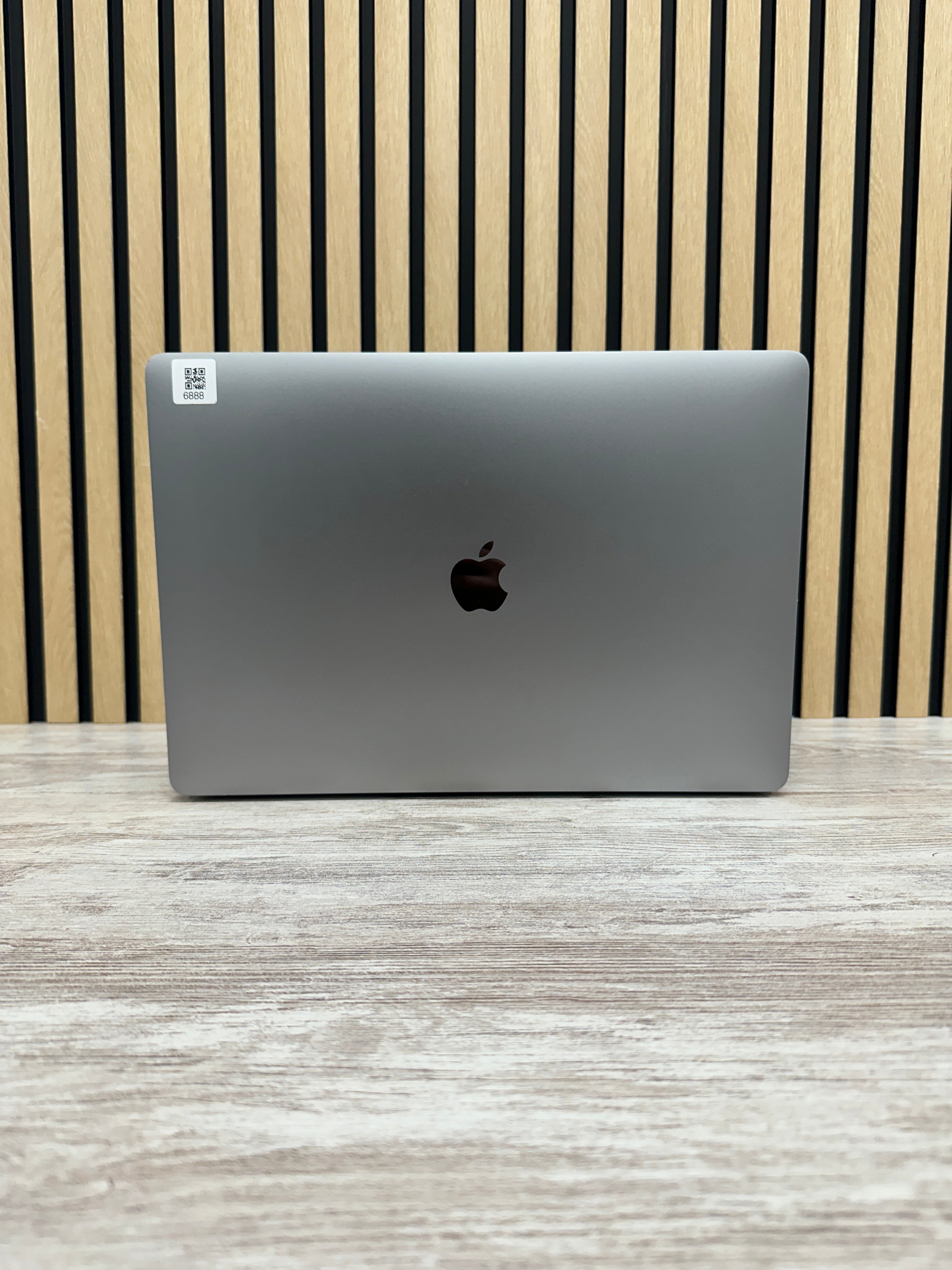 MacBook Pro 15" 2018 i7 16gb 1tb SSD - Moyacell