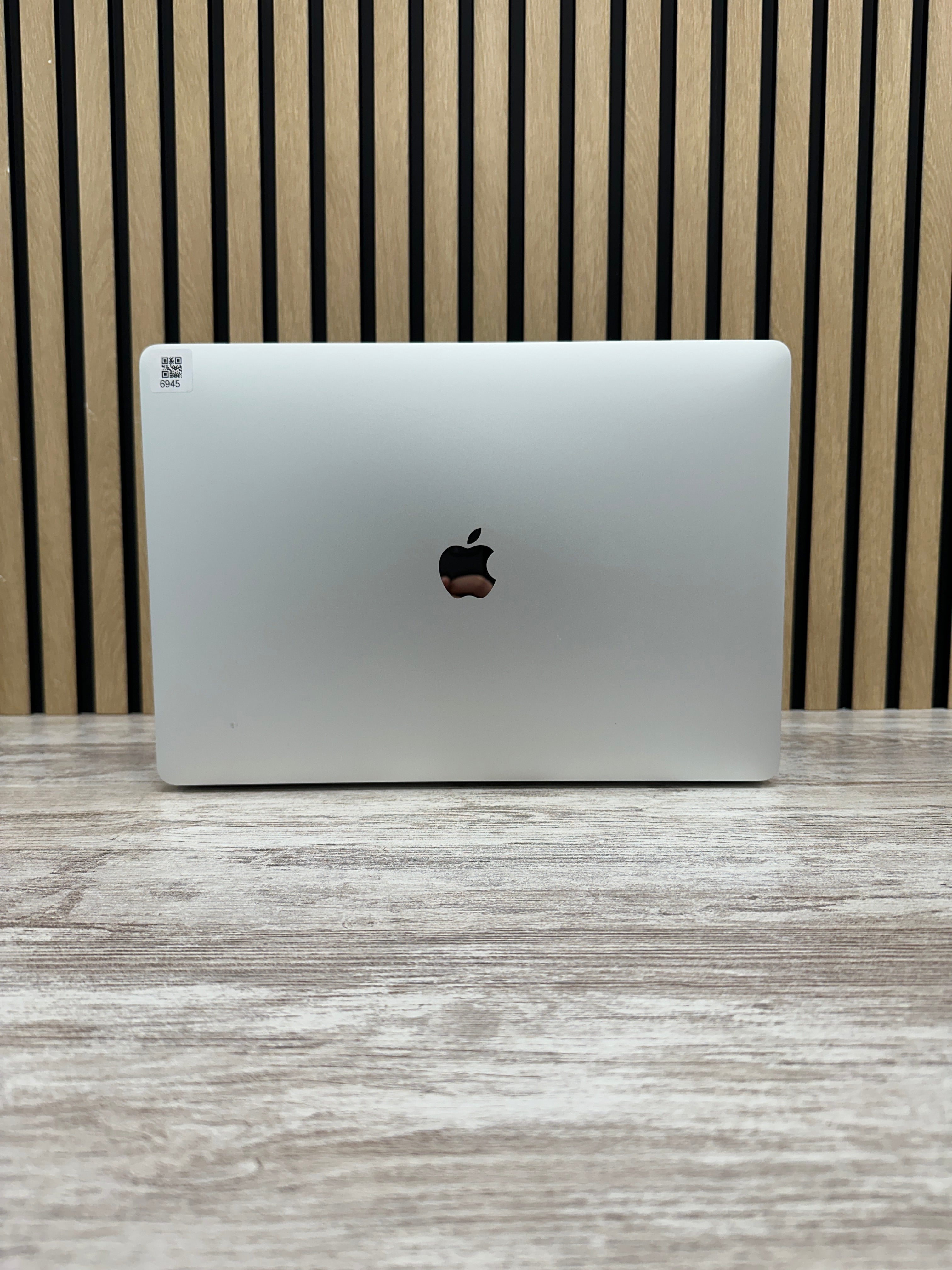 MacBook Pro 15" 2019 i9 32gb 1tb SSD - Moyacell