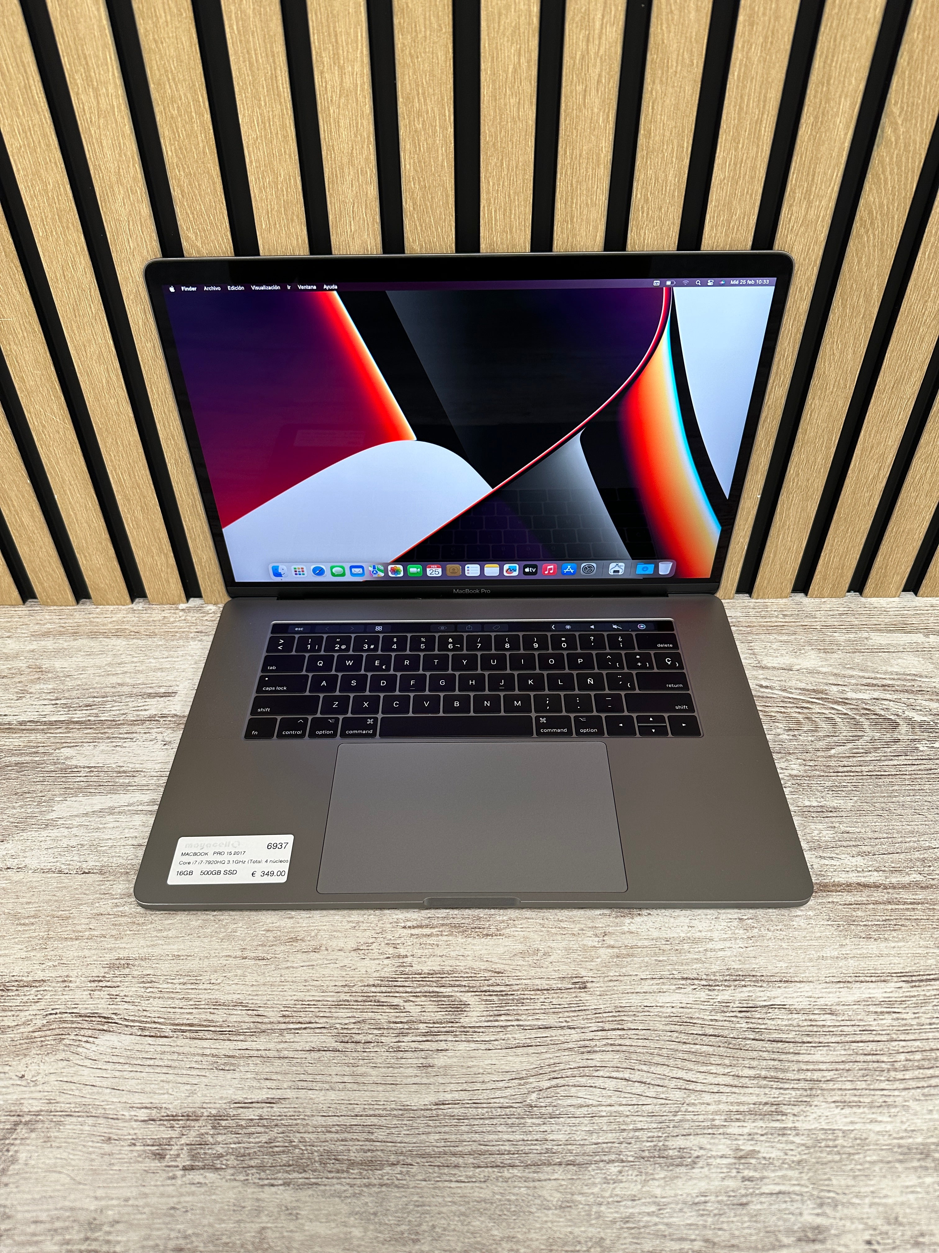 MacBook Pro 15" 2017 i7 16gb 500gb SSD