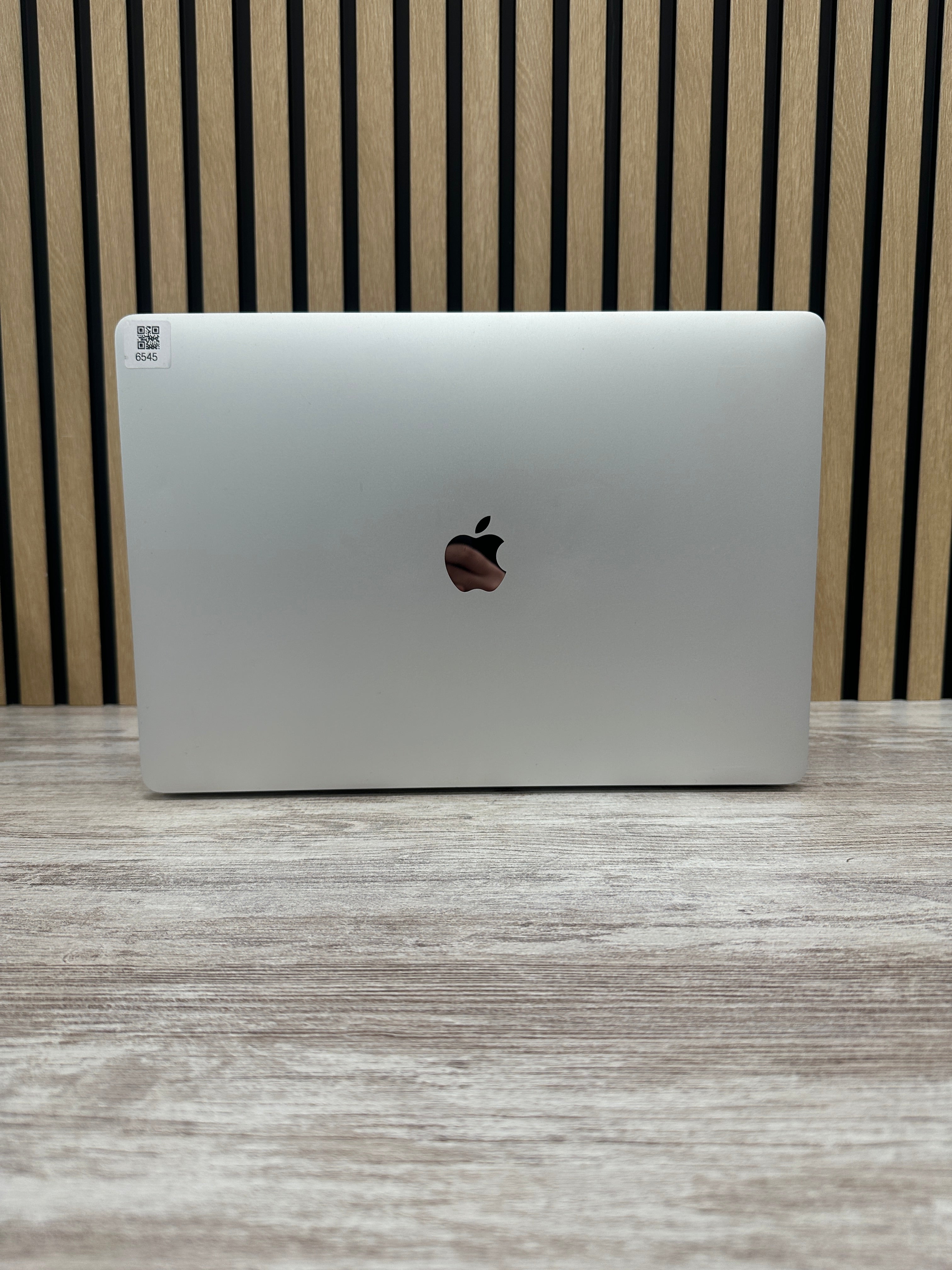 MacBook Pro 15" 2019 i7 16gb 512gb SSD