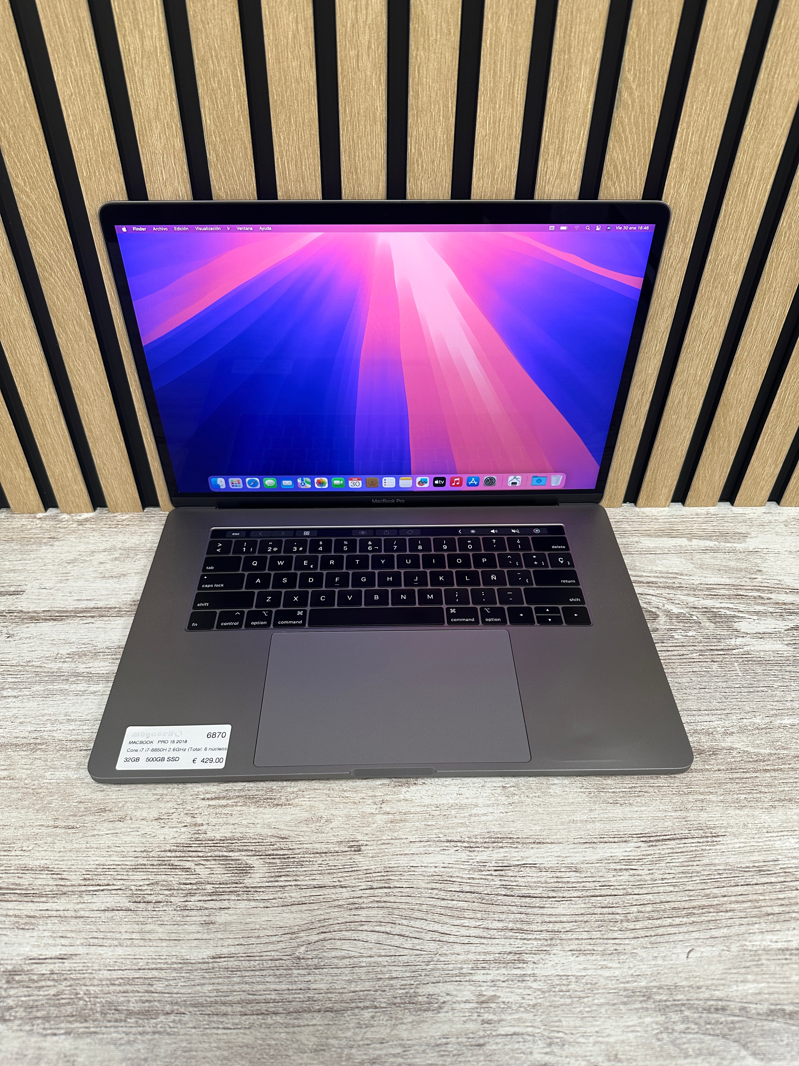 MacBook Pro 15" 2018 i7 32gb 500gb SSD