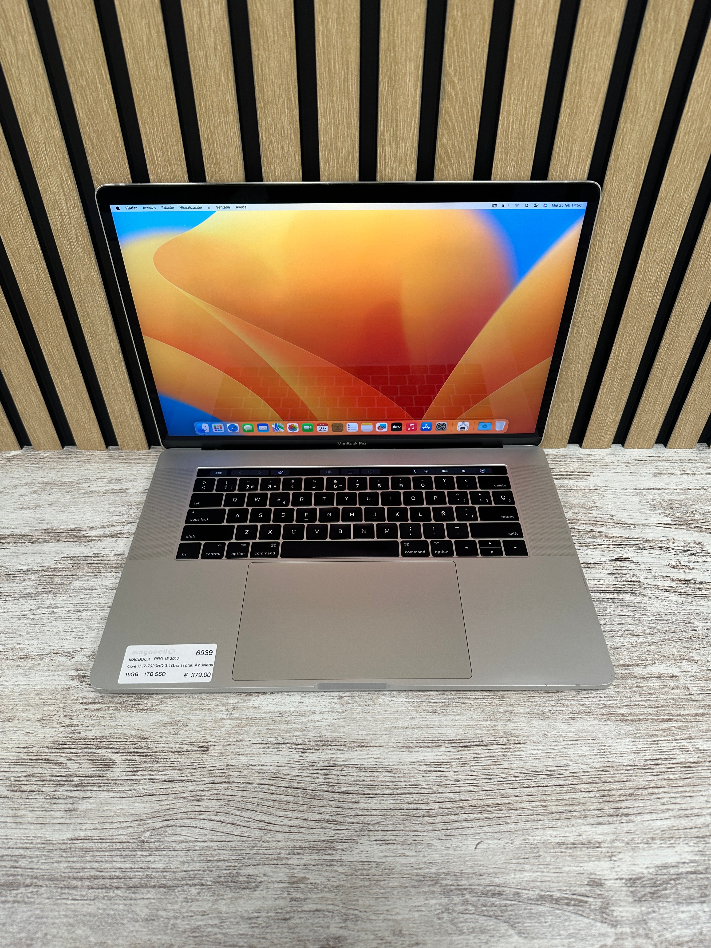 MacBook Pro 15" 2017 i7 16gb 1tb SSD