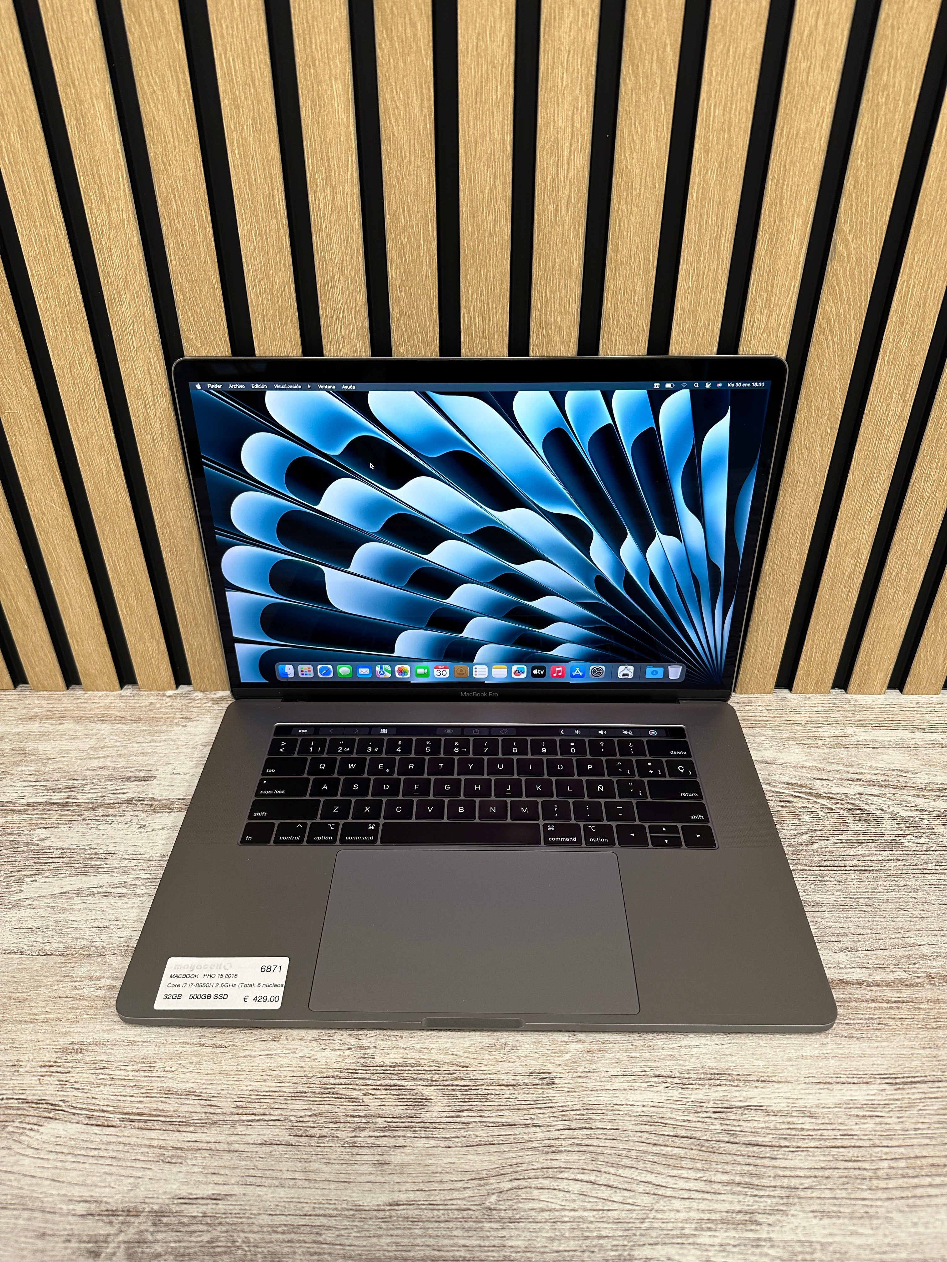 MacBook Pro 15" 2018 i7 32gb 500gb SSD