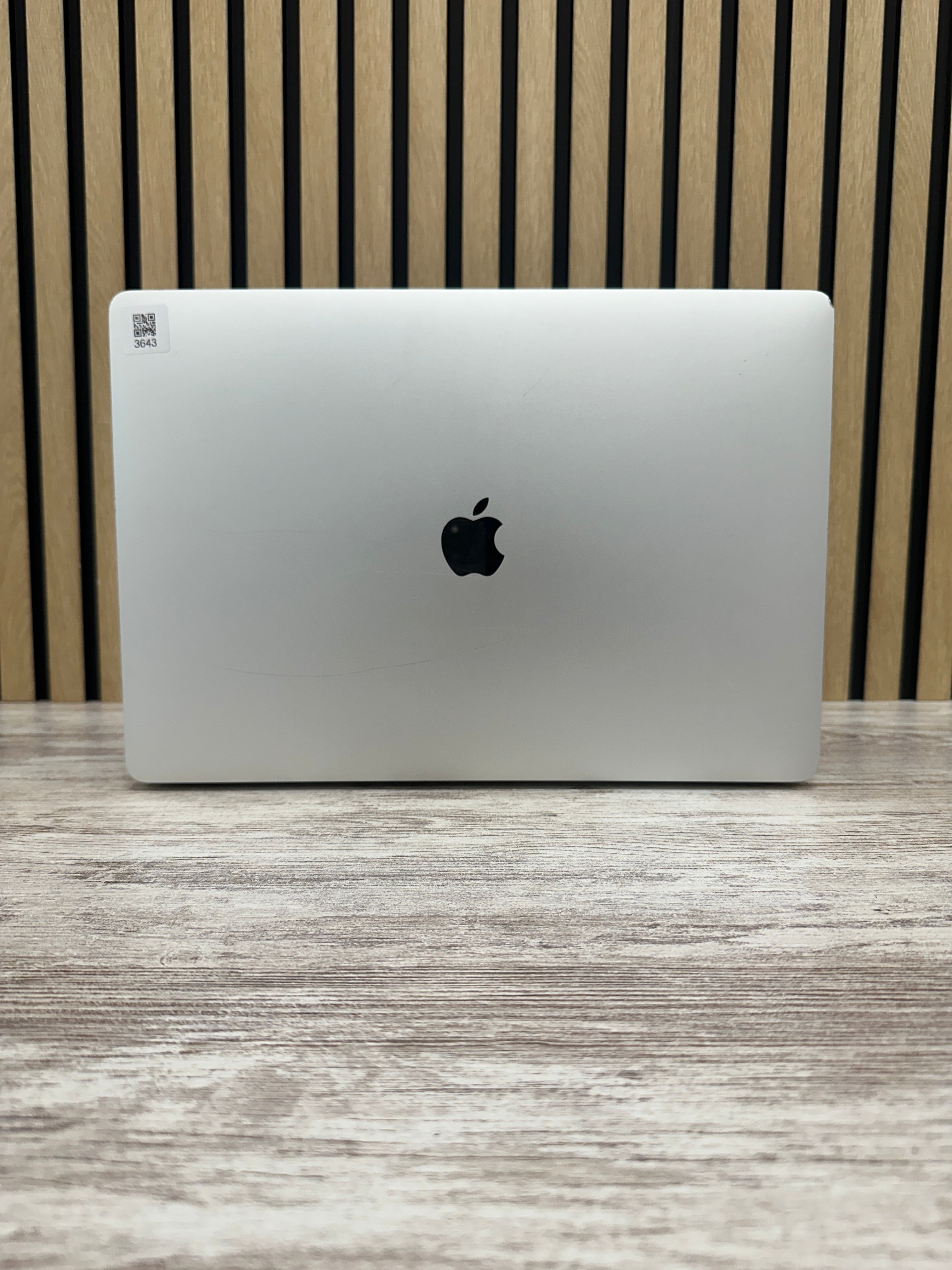 MacBook Pro 15" 2019 i9 32gb 1tb SSD - Moyacell