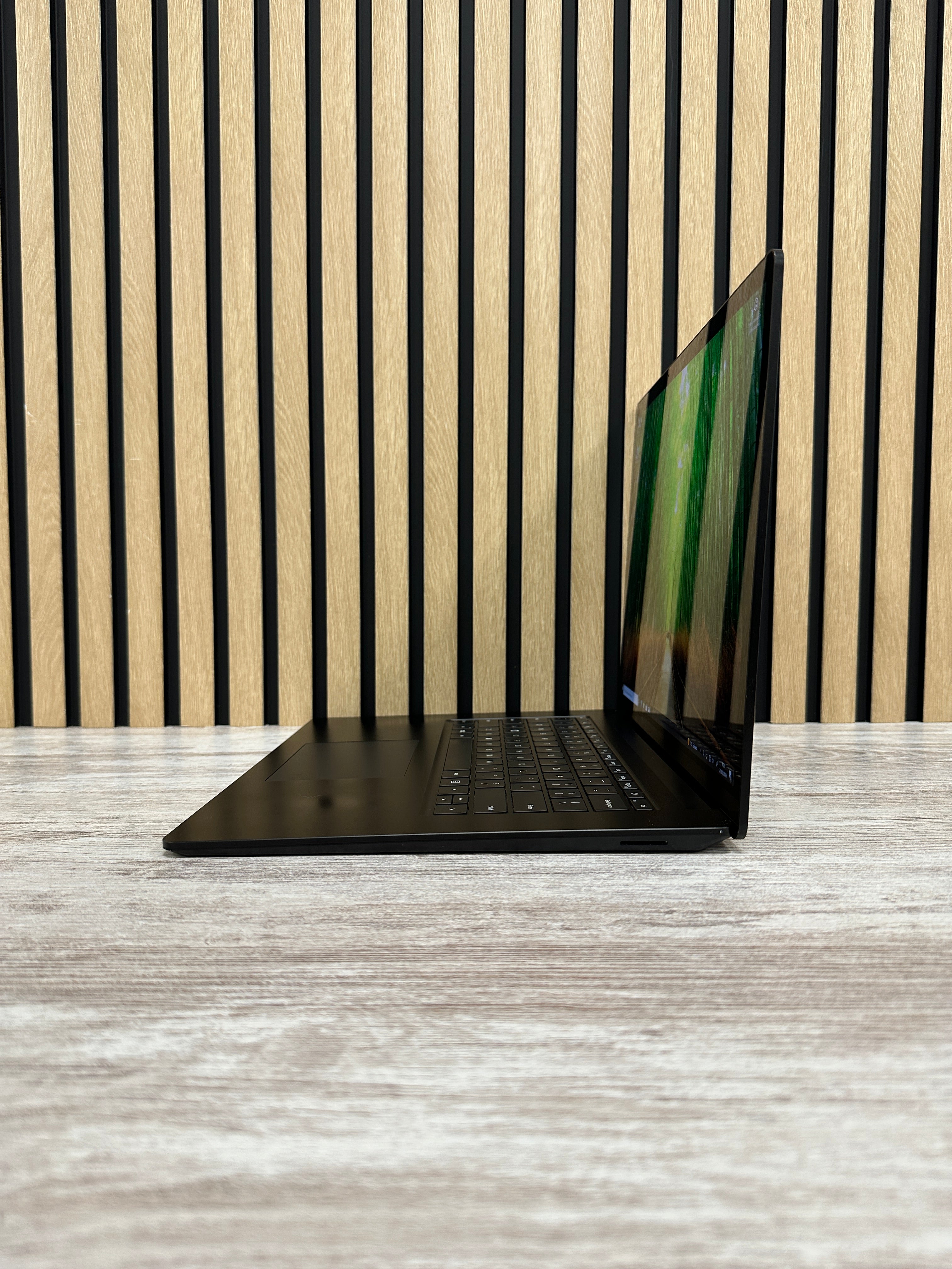 Microsoft Corp Surface Laptop 4 i7 32gb 1tb SSD