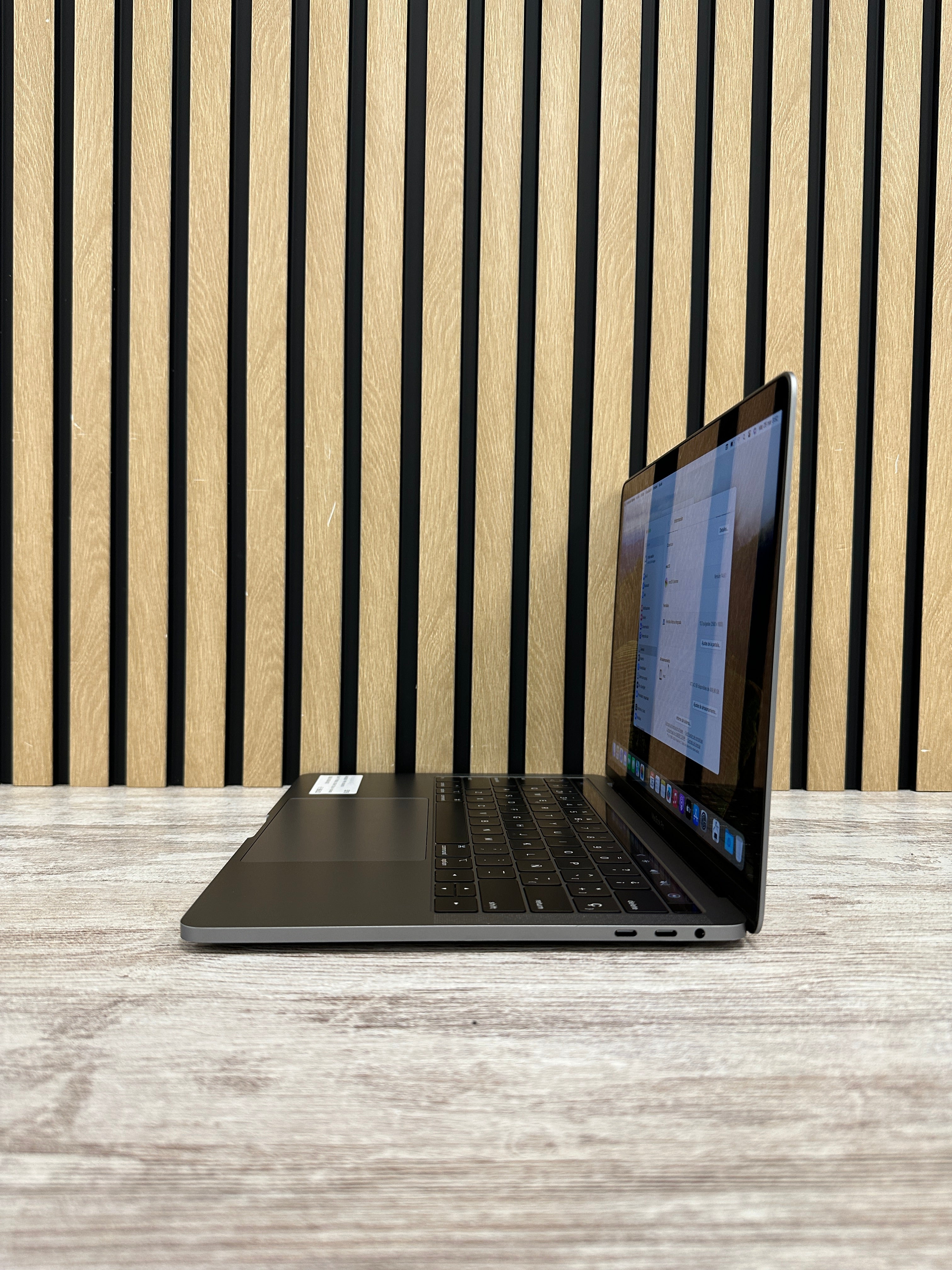 MacBook Pro 13" 2019 TB i7 16gb 500gb SSD - Moyacell