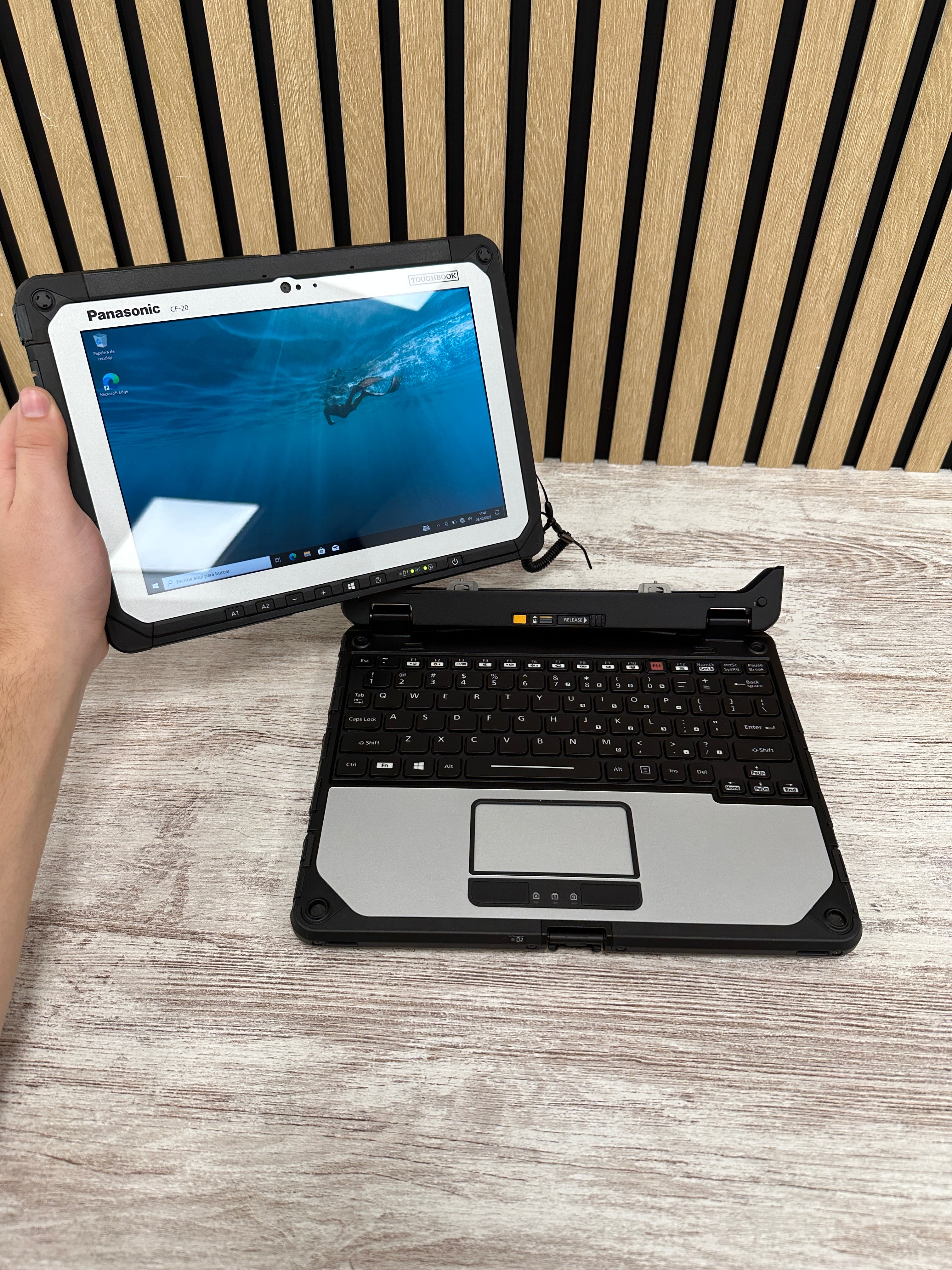 Panasonic ToughBook CF-20 CORE M5 8gb 256gb SSD - Moyacell