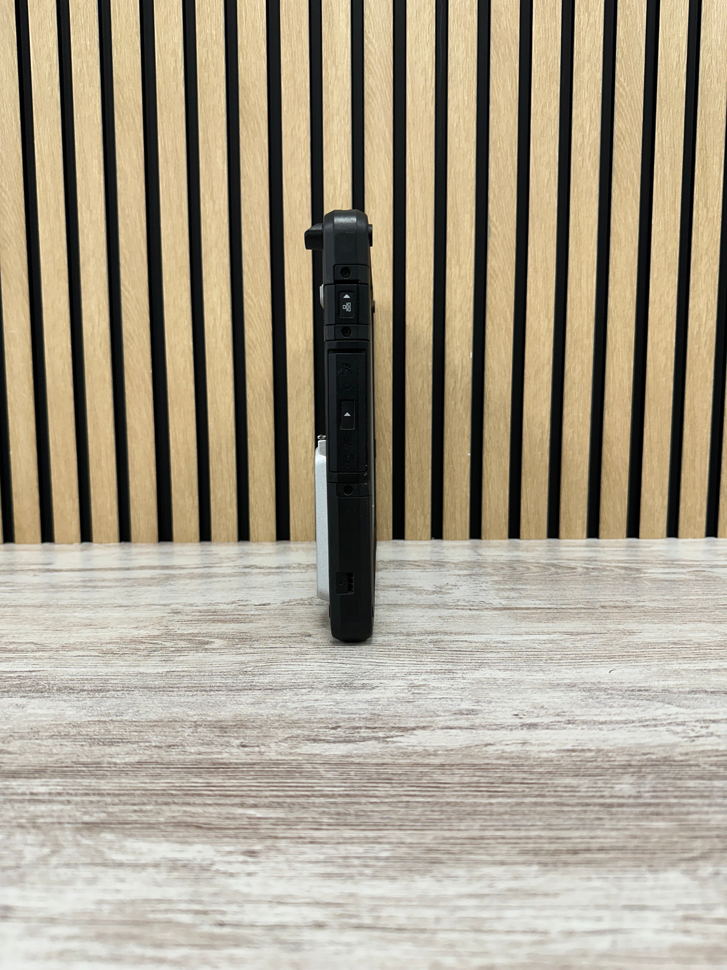 Panasonic ToughBook CF-33 i5 8gb 256gb SSD - Moyacell