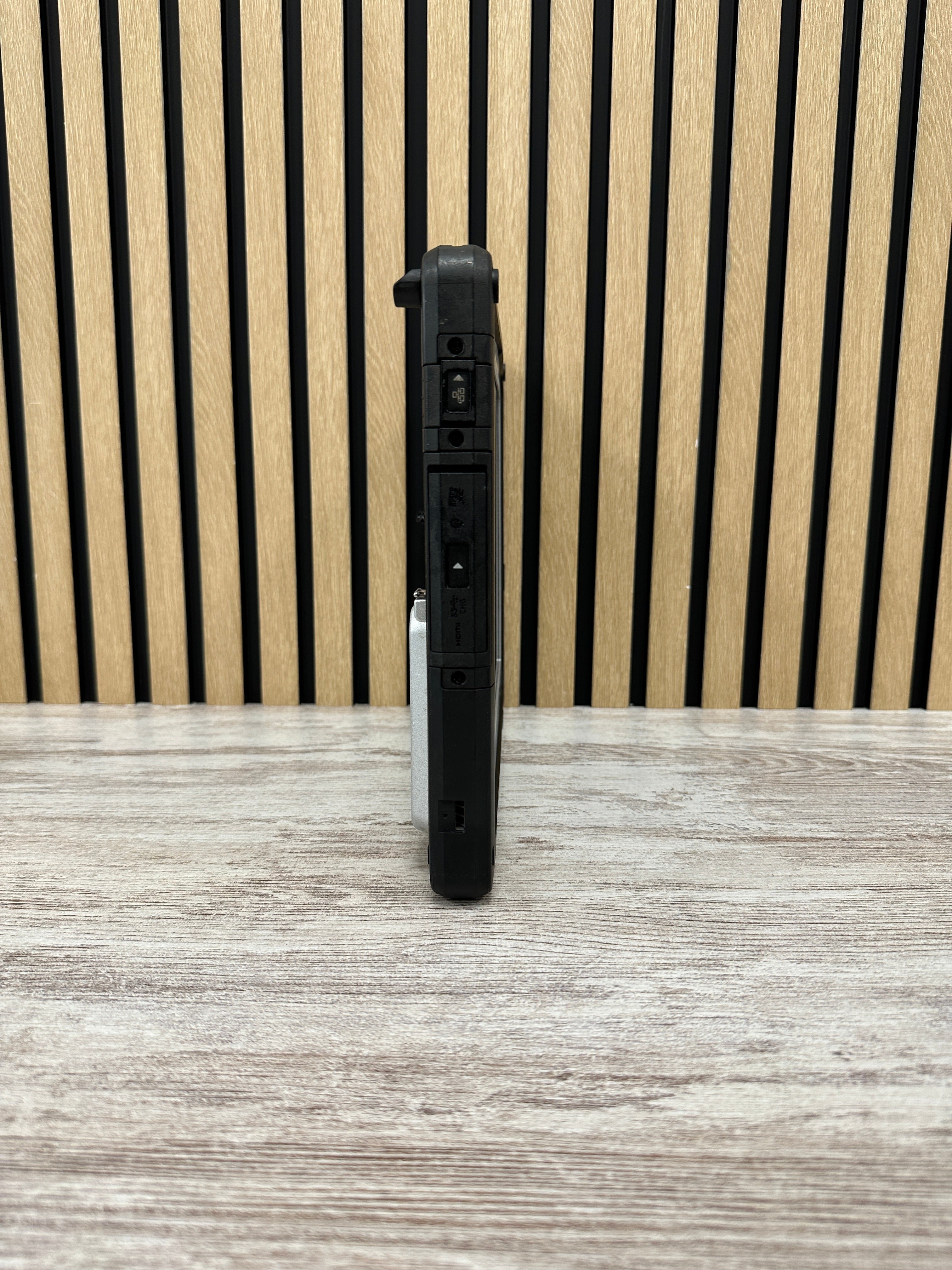 Panasonic ToughBook CF-33 i5 8gb 256gb SSD - Moyacell