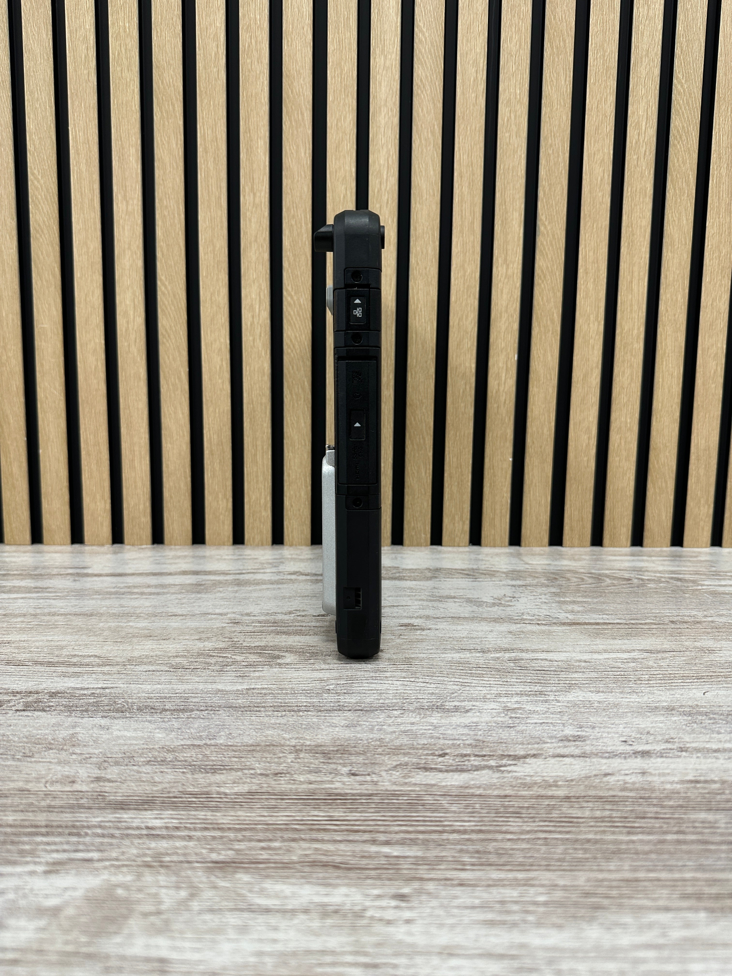 Panasonic ToughBook CF-33 i5 8gb 256gb SSD - Moyacell