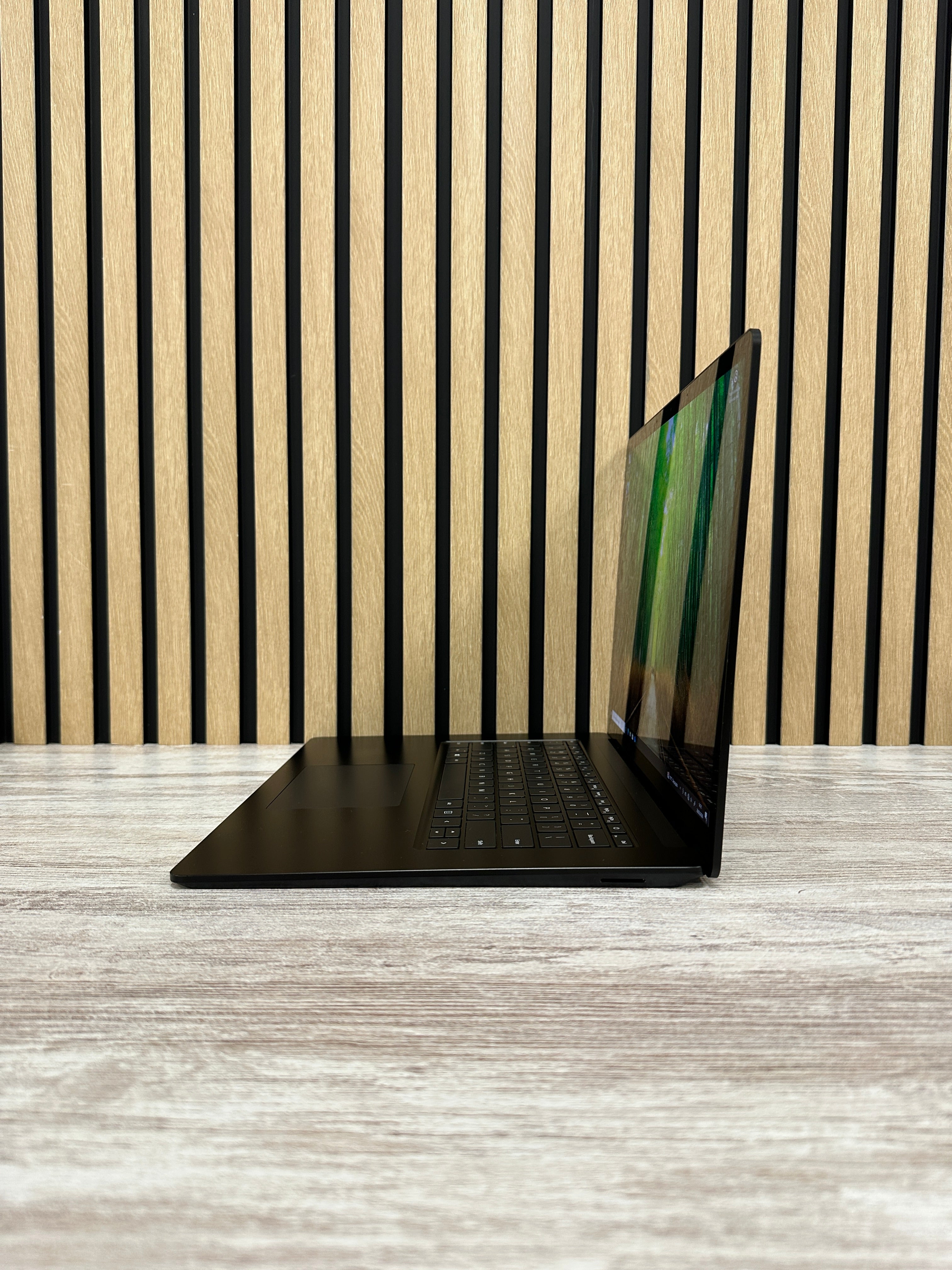 Microsoft Corp Surface Laptop 4 i7 32gb 1tb SSD