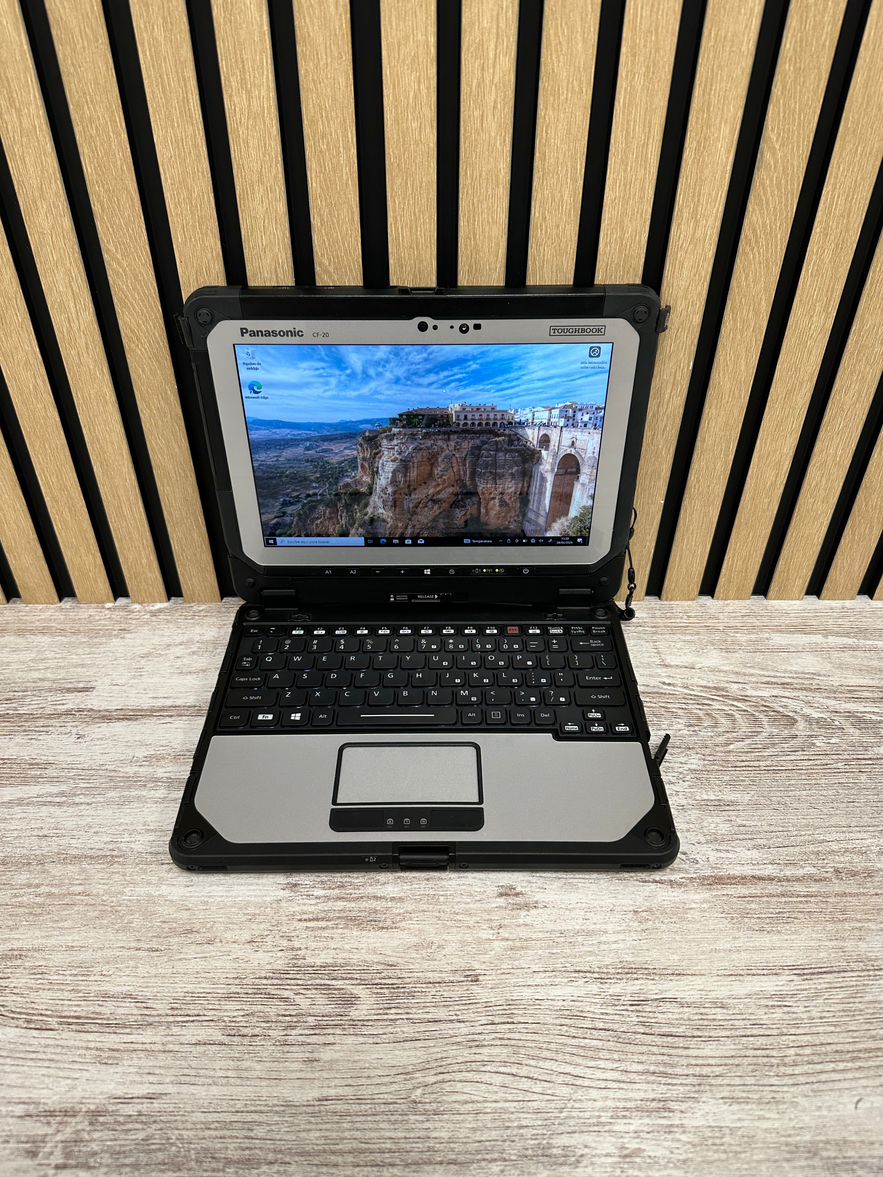 Panasonic ToughBook CF-20 i5 8gb 256gb SSD - Moyacell