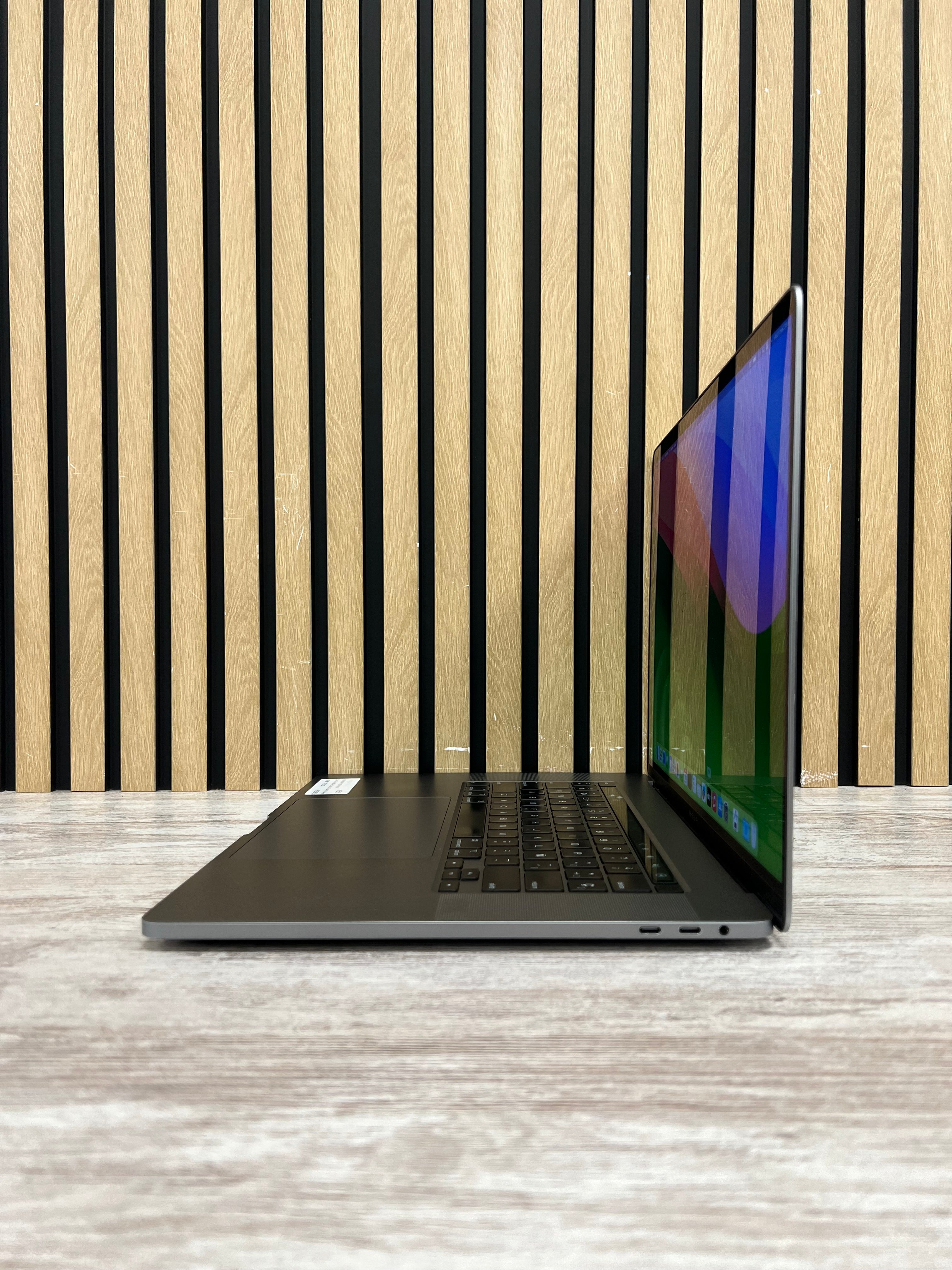 MacBook Pro 16" 2019 i9 32gb 1tb SSD